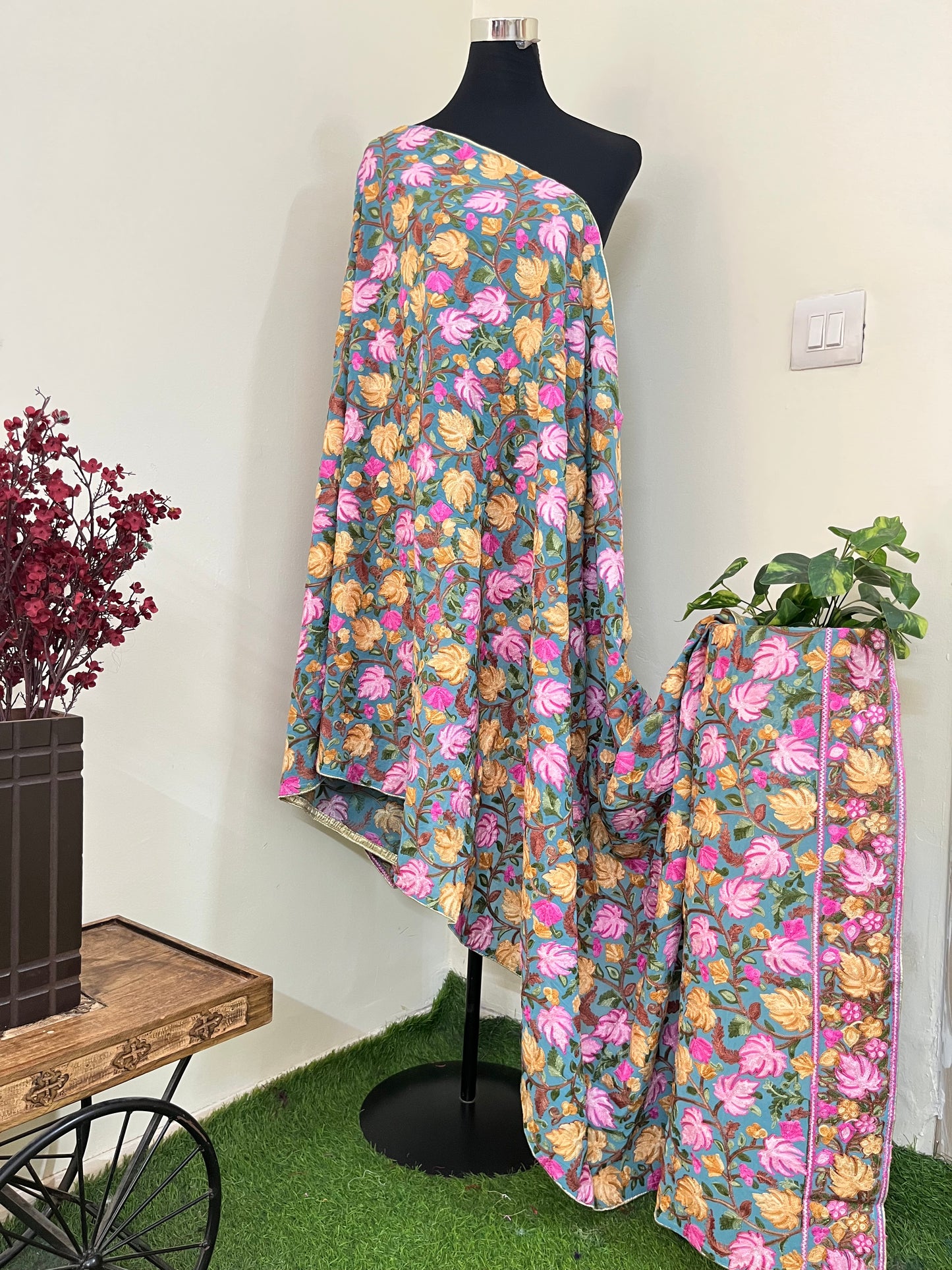 Kashmiri Georgette Odhni