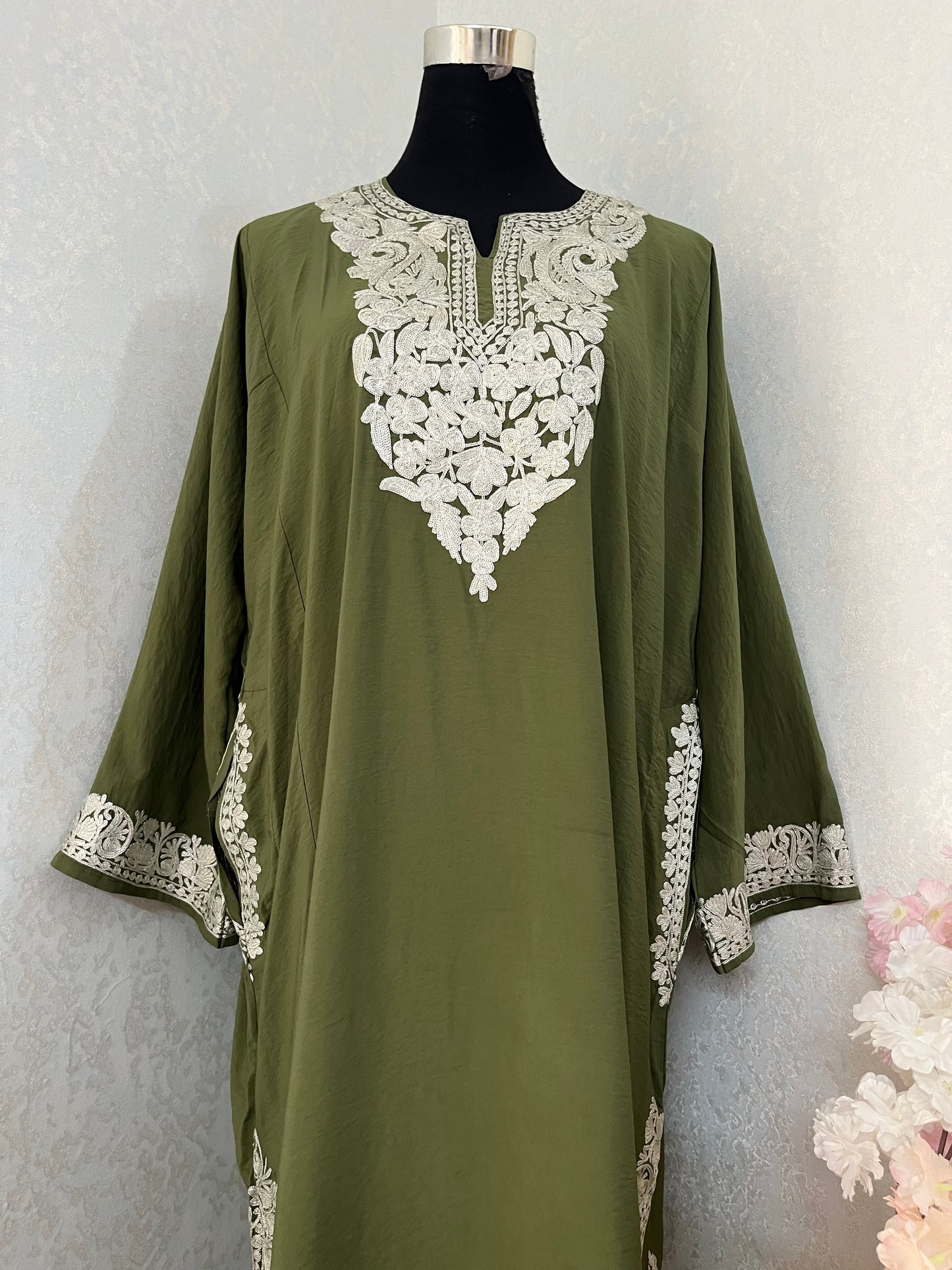 Army Green Cotton Kashmiri Pheran Set (46)