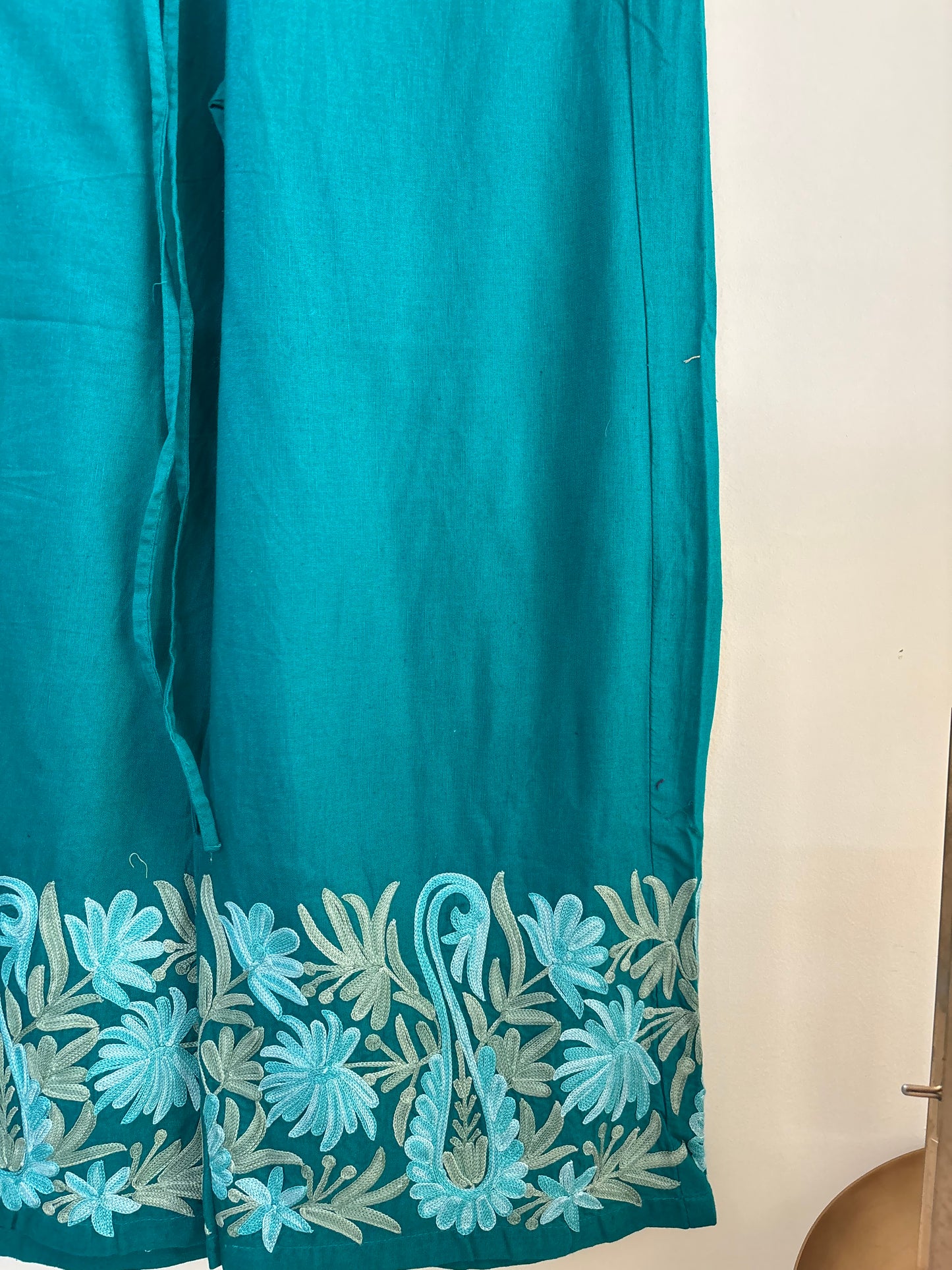 Women Green  Wide Leg Aari Embroidered Palazzos ‘M’
