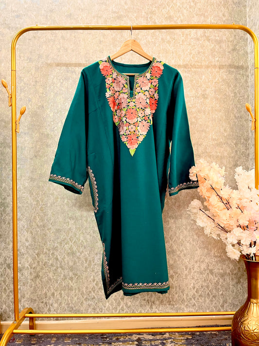 Green Aari Embroidered Wool Pheran