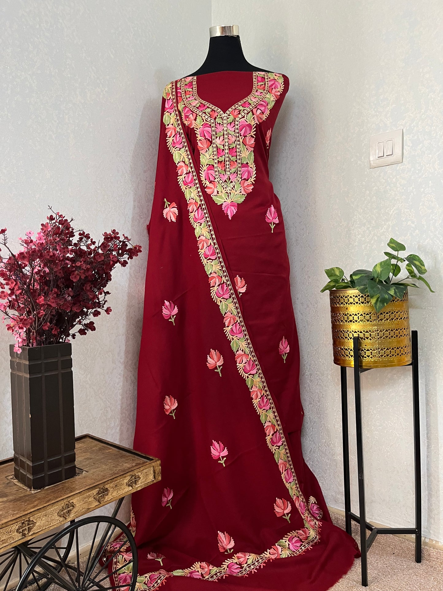 Maroon Pure Wool Aari Embroidered 3pc Suit Stole