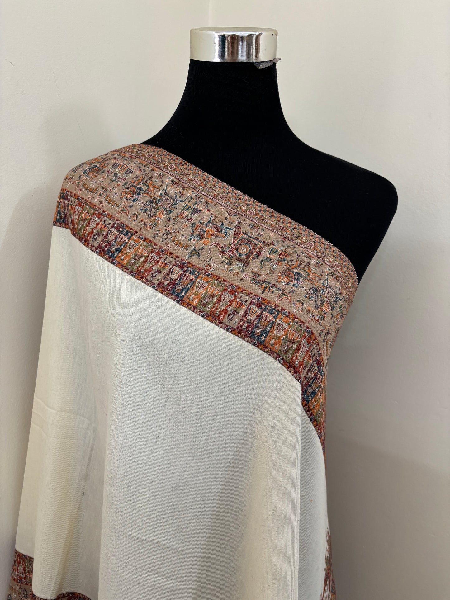 Kani Fine Semi Pashmina stole