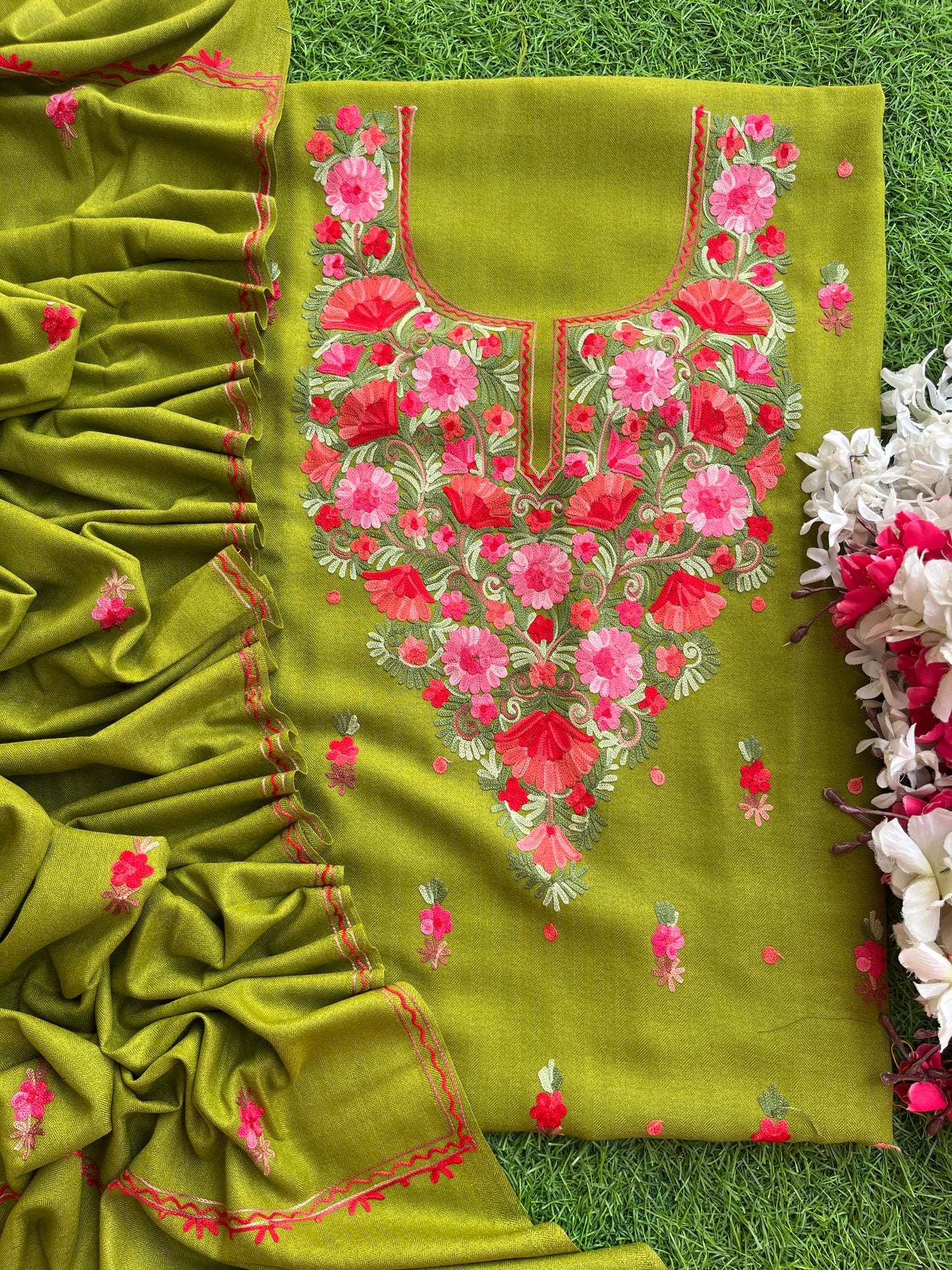 Heena Green Woollen Aari Embroidered 3pc suit