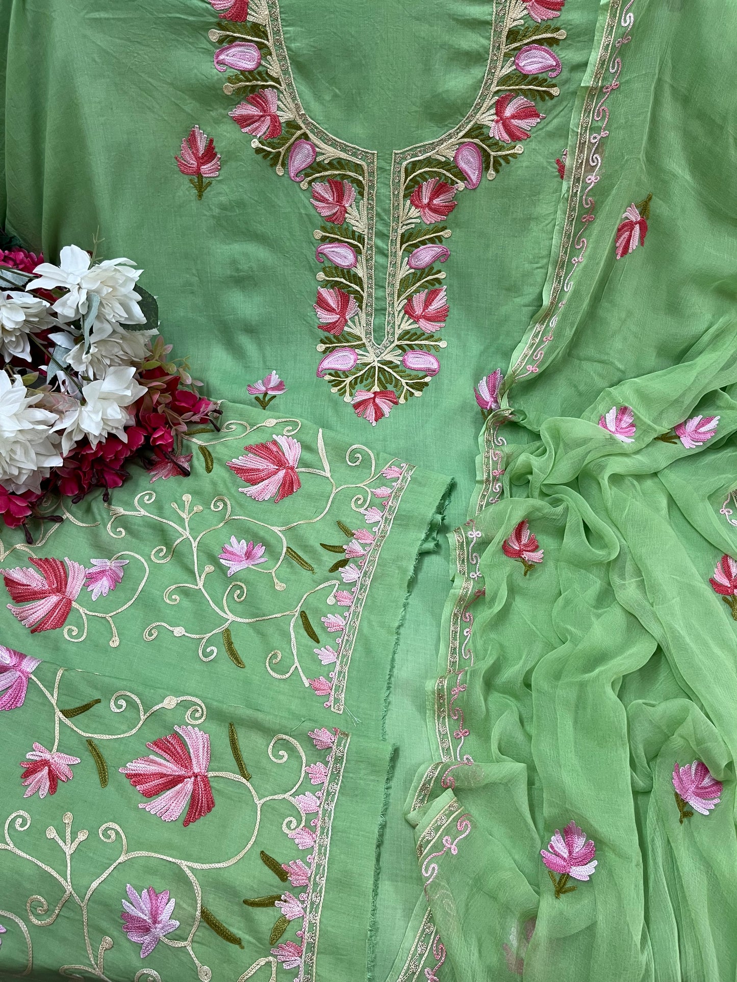 Pastel Green Muslin Cotton Jaal Sleeves Kashmiri 3pc Suit