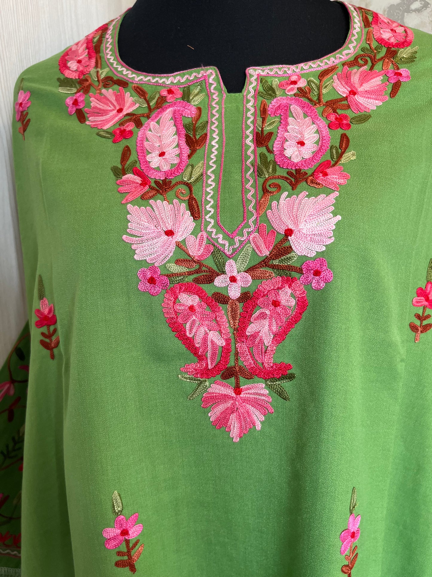 ‘Bageecha’ Parrot Green Cotton Semi Stitched Cream Aari Work Kurti