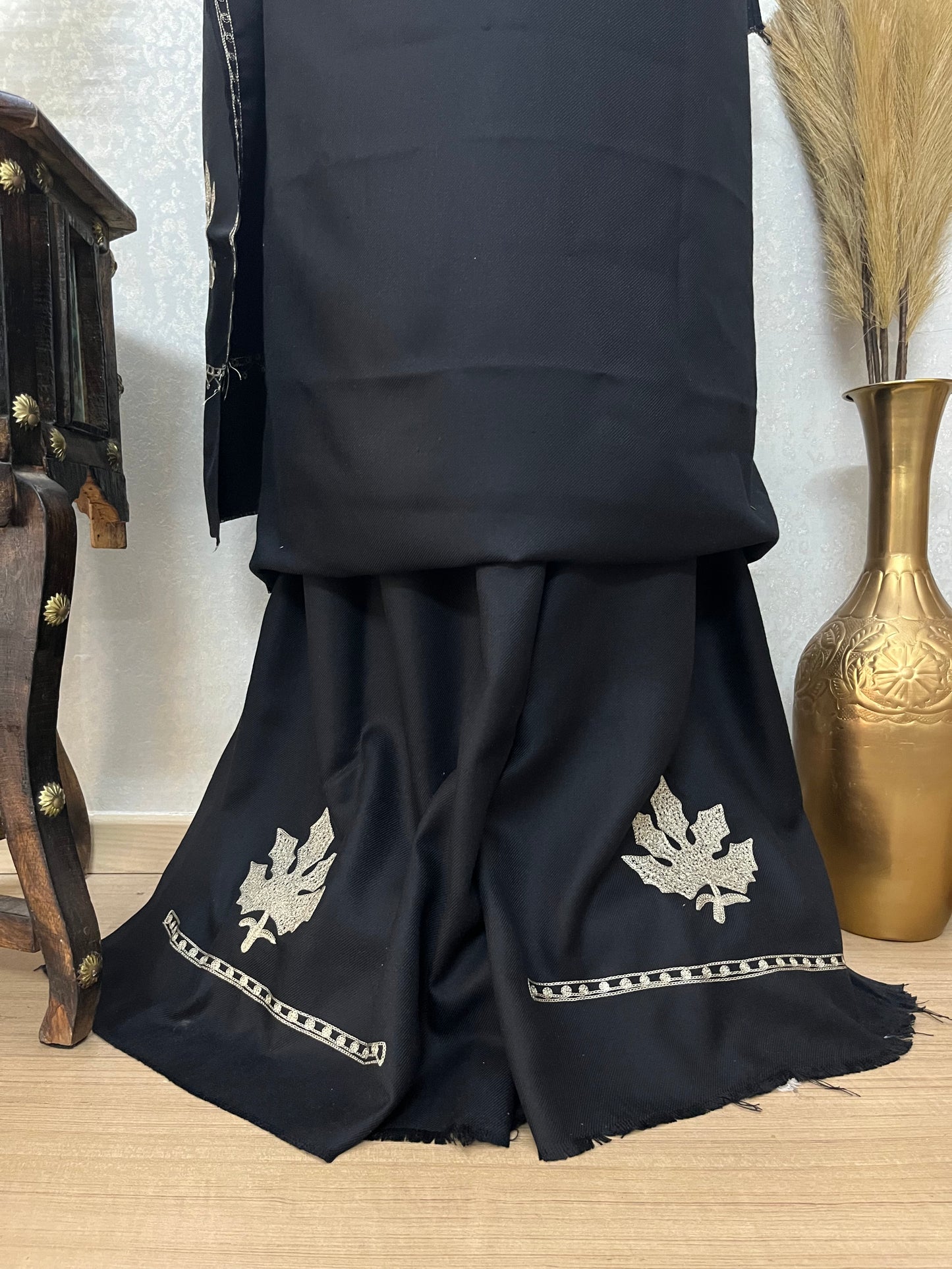 Black Tilla Kashmiri Woollen