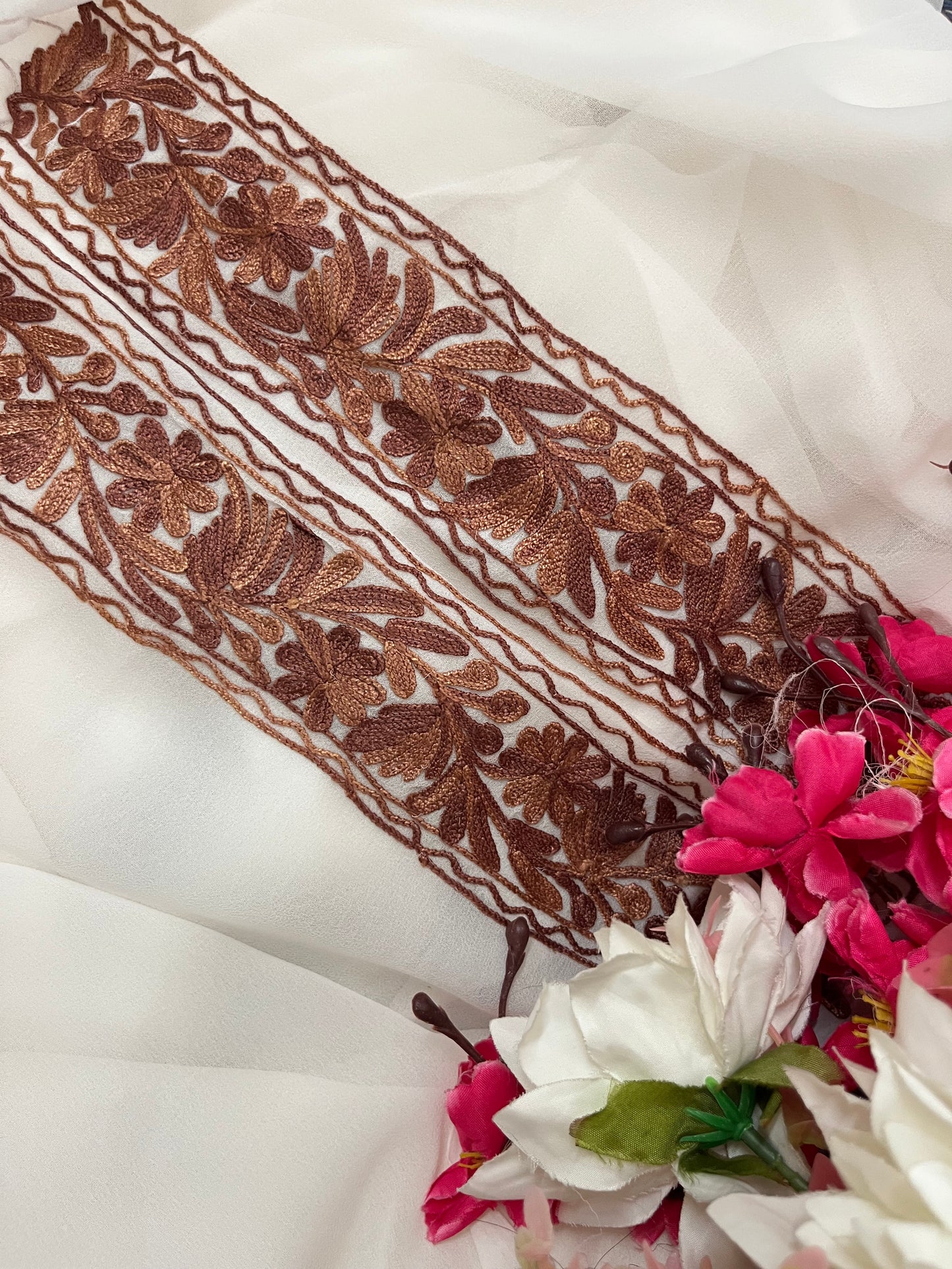 Off white  Georgette 3pc Kashmiri Suit