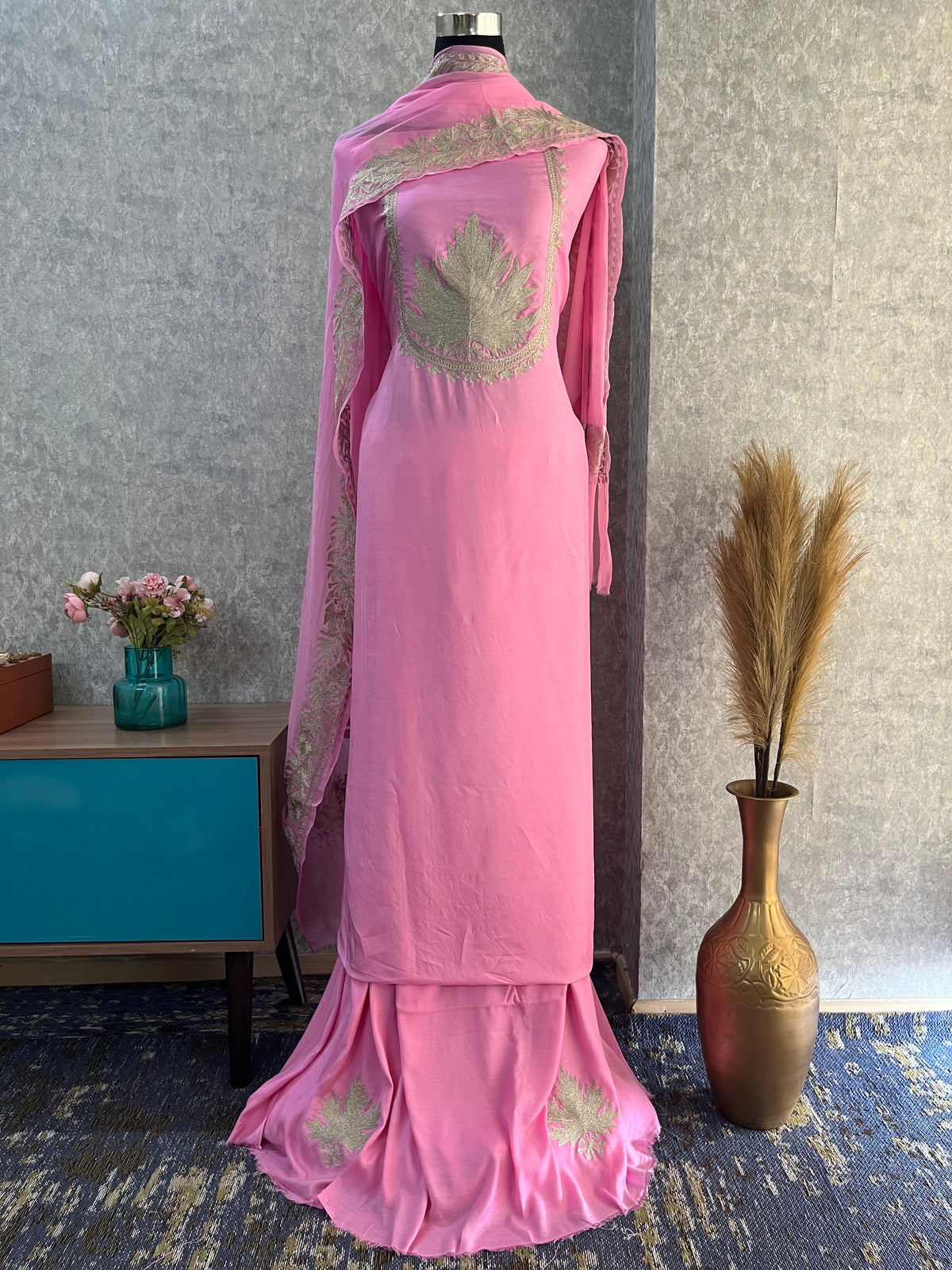 Pink Sanam’ Tilla Kashmiri Silk Suit