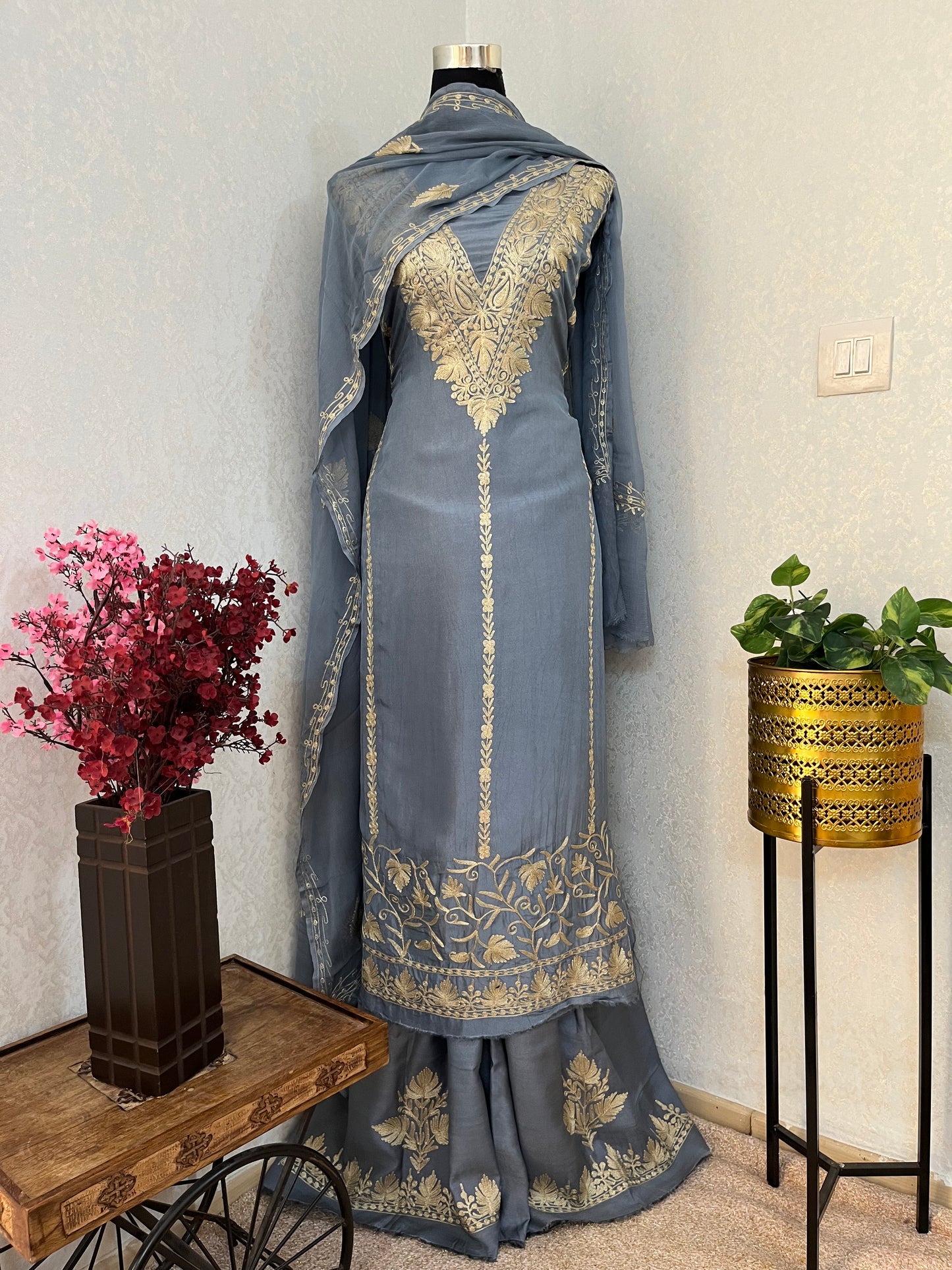 English Grey Tilla Kashmiri Silk Suit