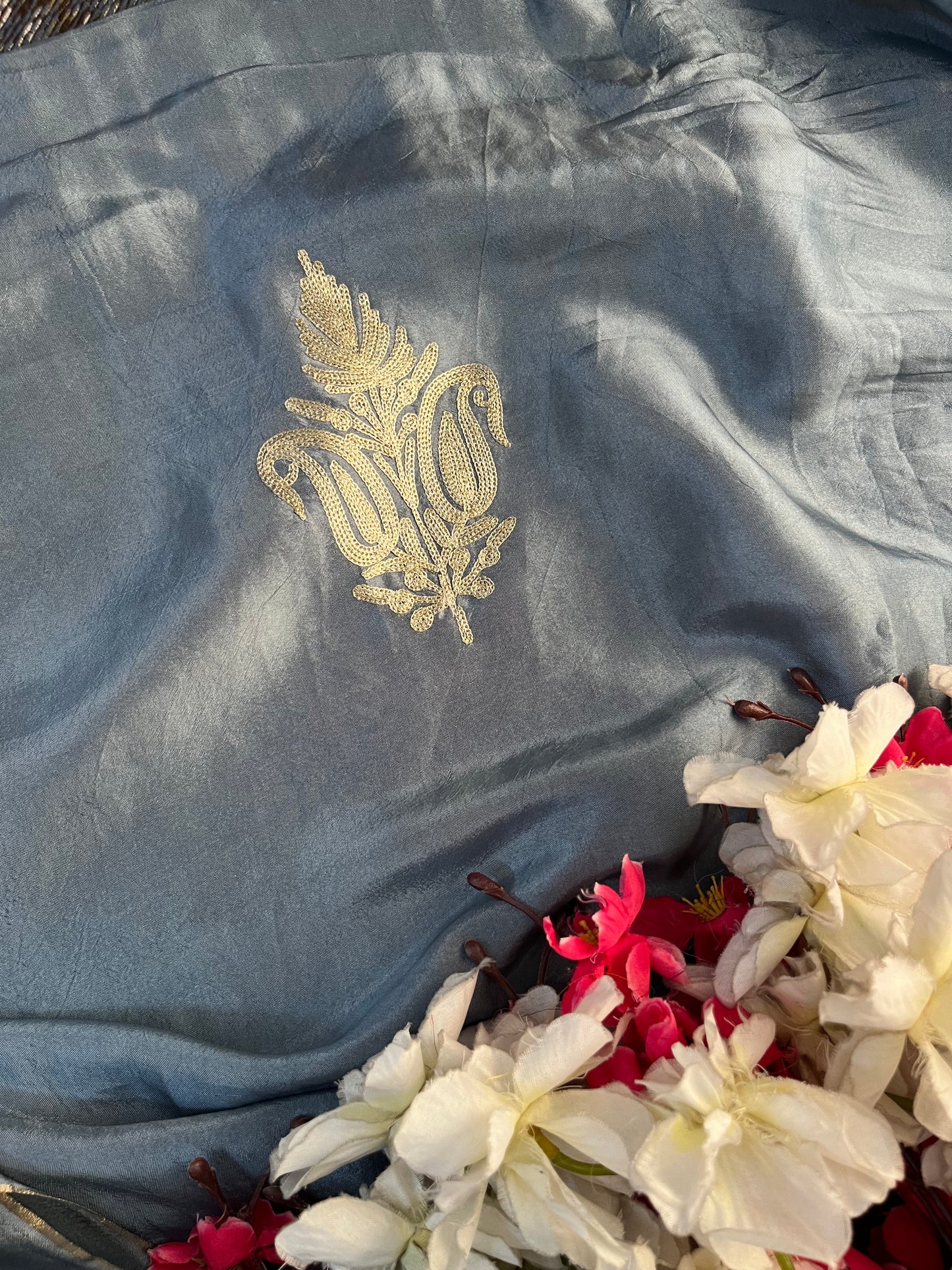 English Grey Tilla Kashmiri Silk Suit