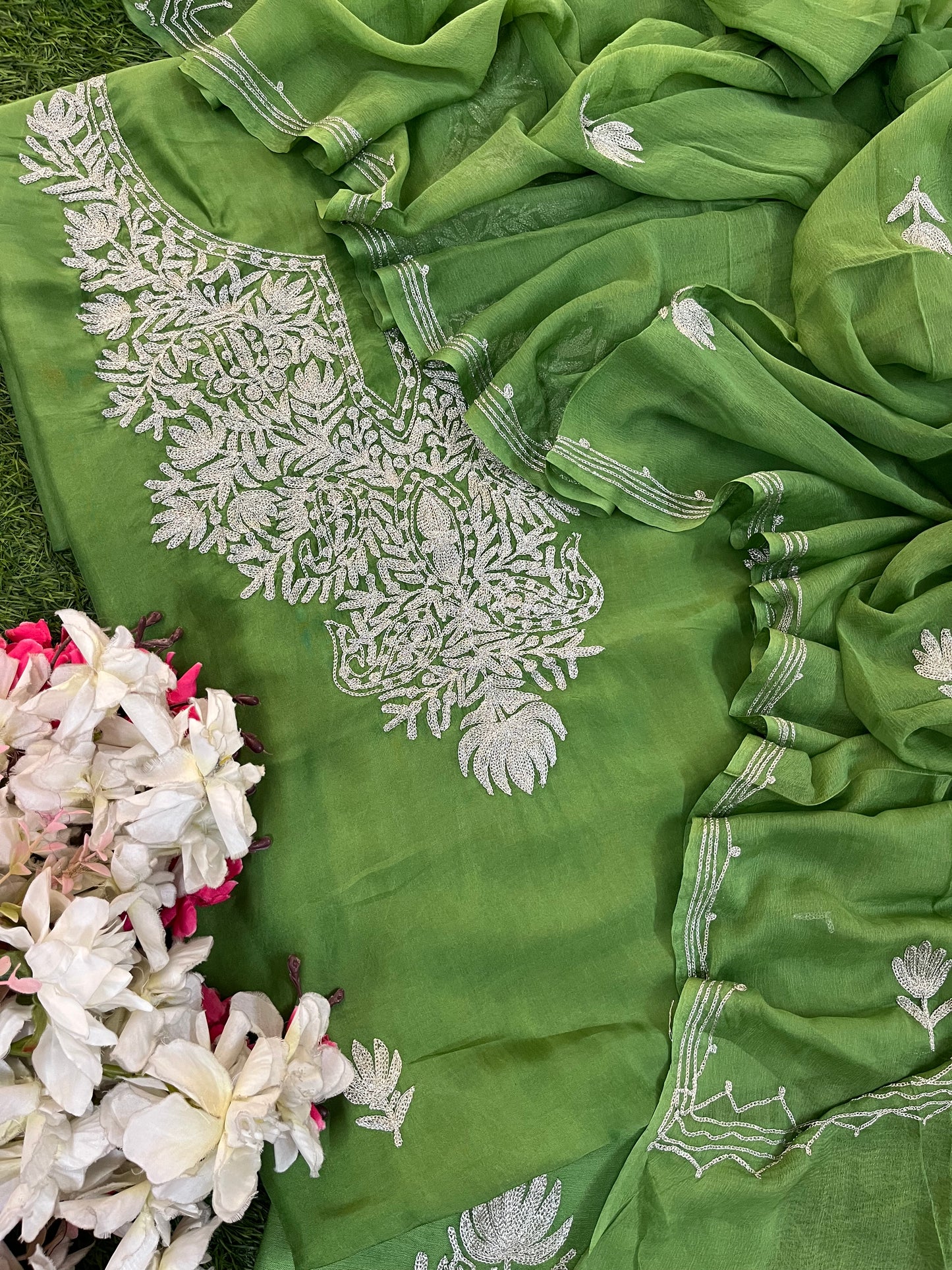 Lawn Green Silk Tilla Kashmiri Suit