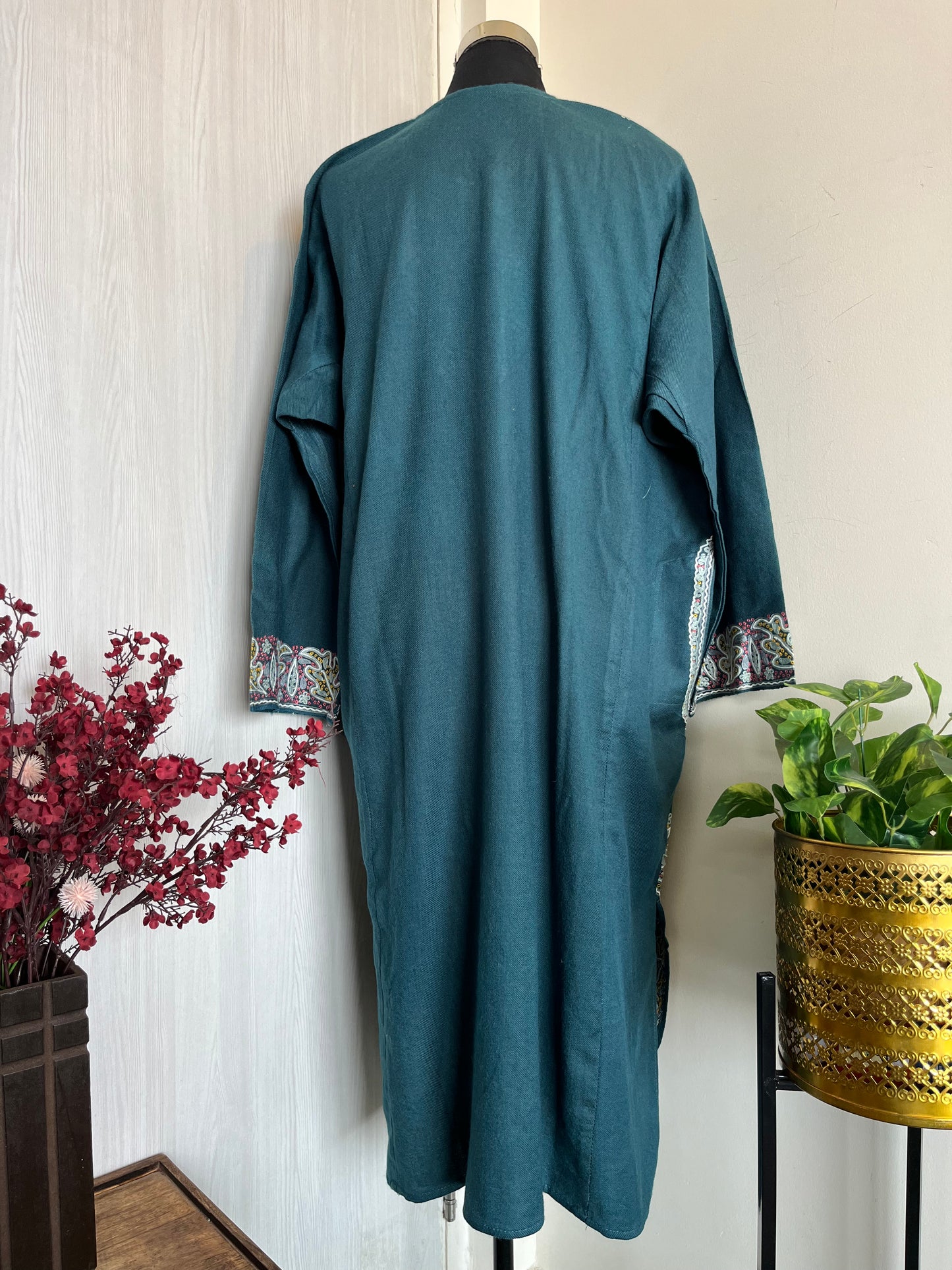 English Blue Aari and Sozni Hand Embroidered Pure Wool Pheran