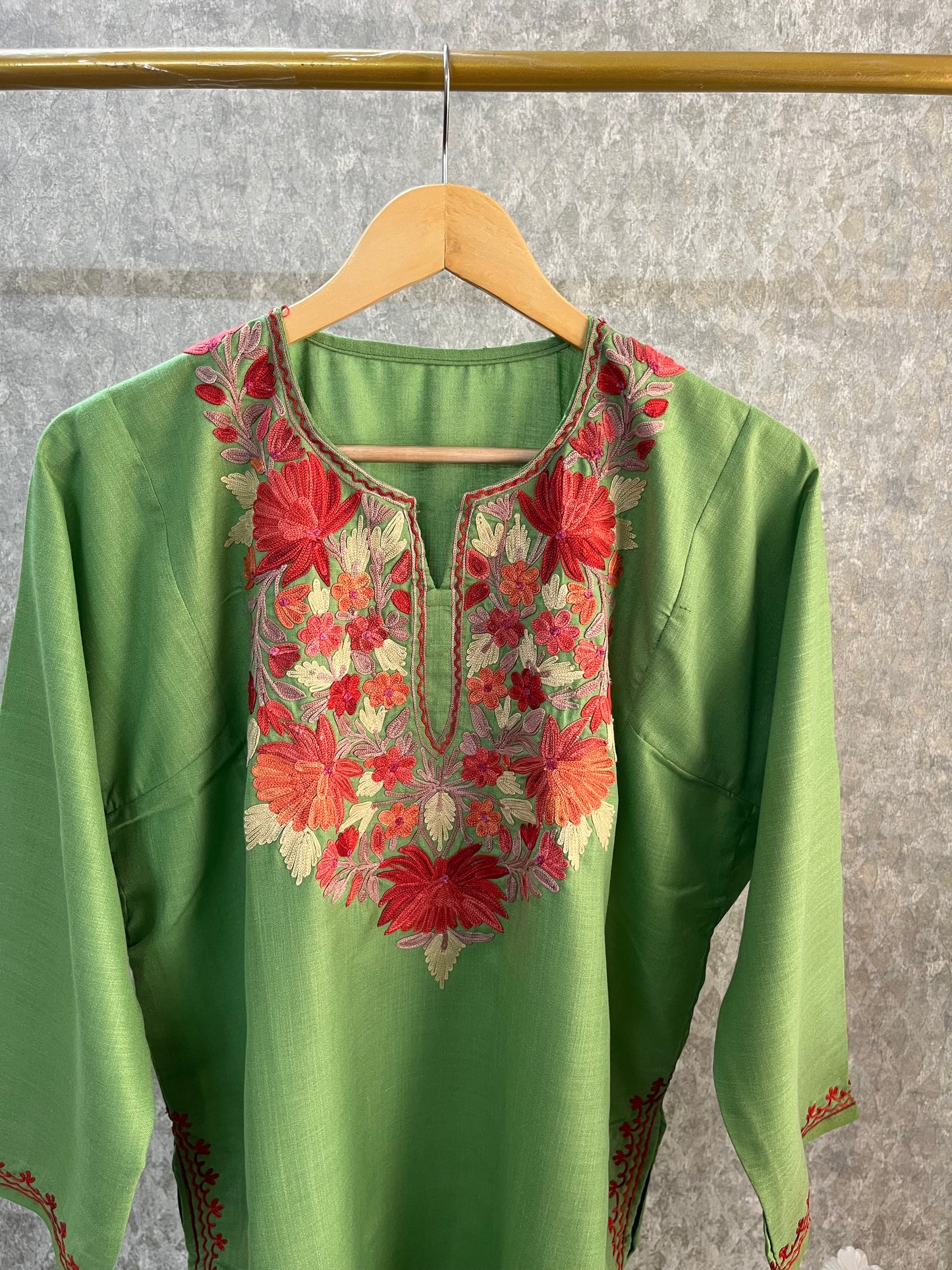 Green Cotton Aari Work Pheran