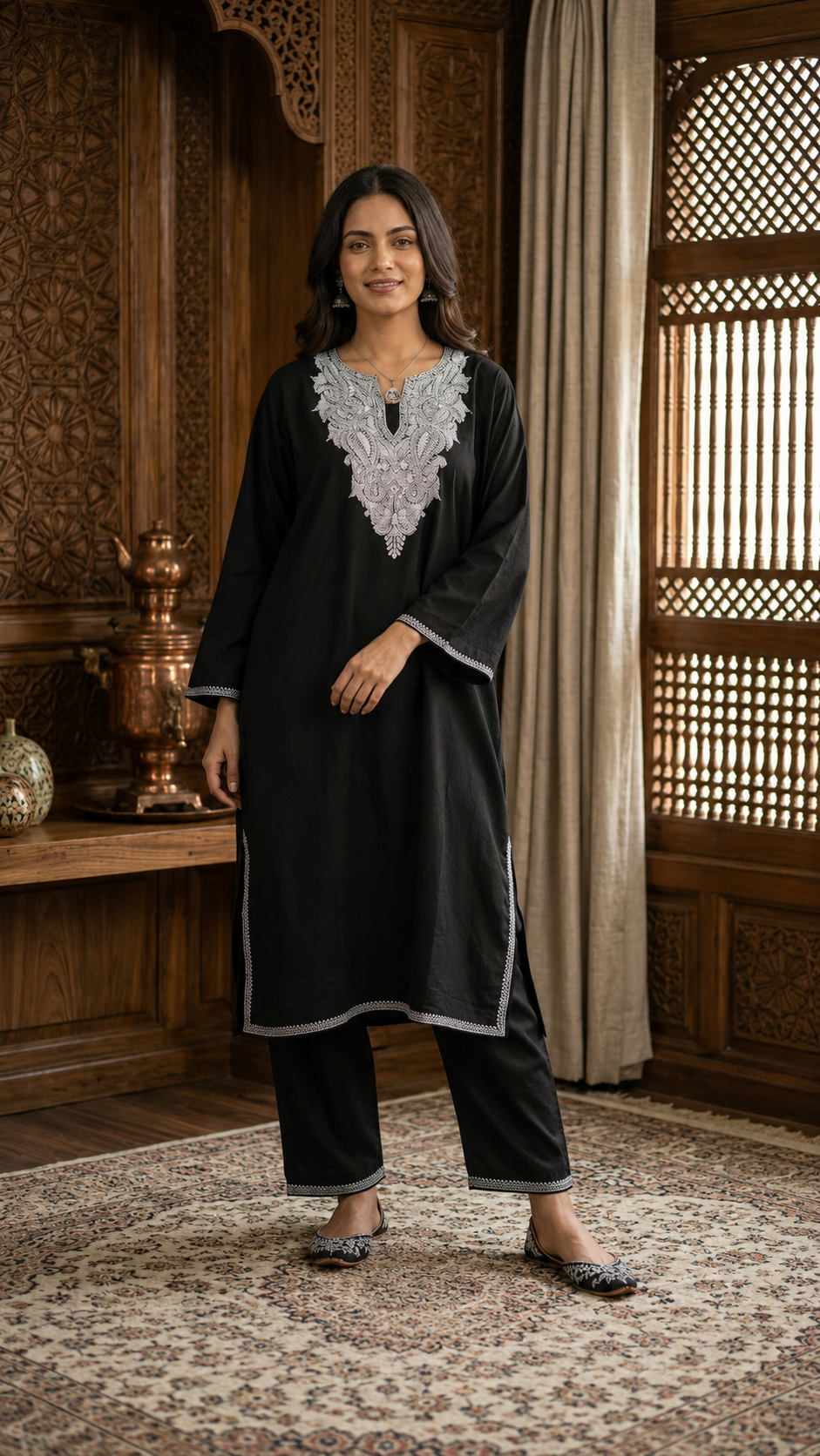 Black Cotton Kashmiri Pheran Set (46)