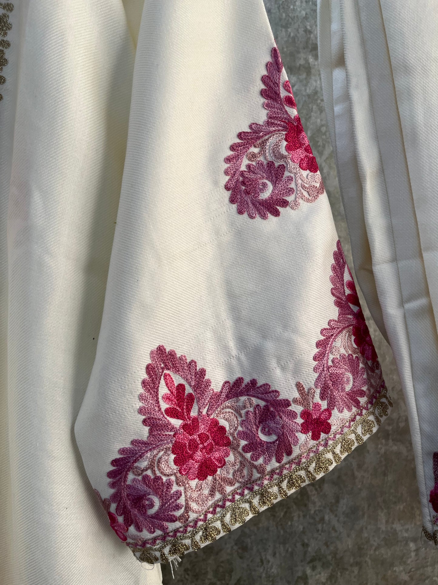 Off White Woollen Kashmiri Co-Ord Set ( Size 40)