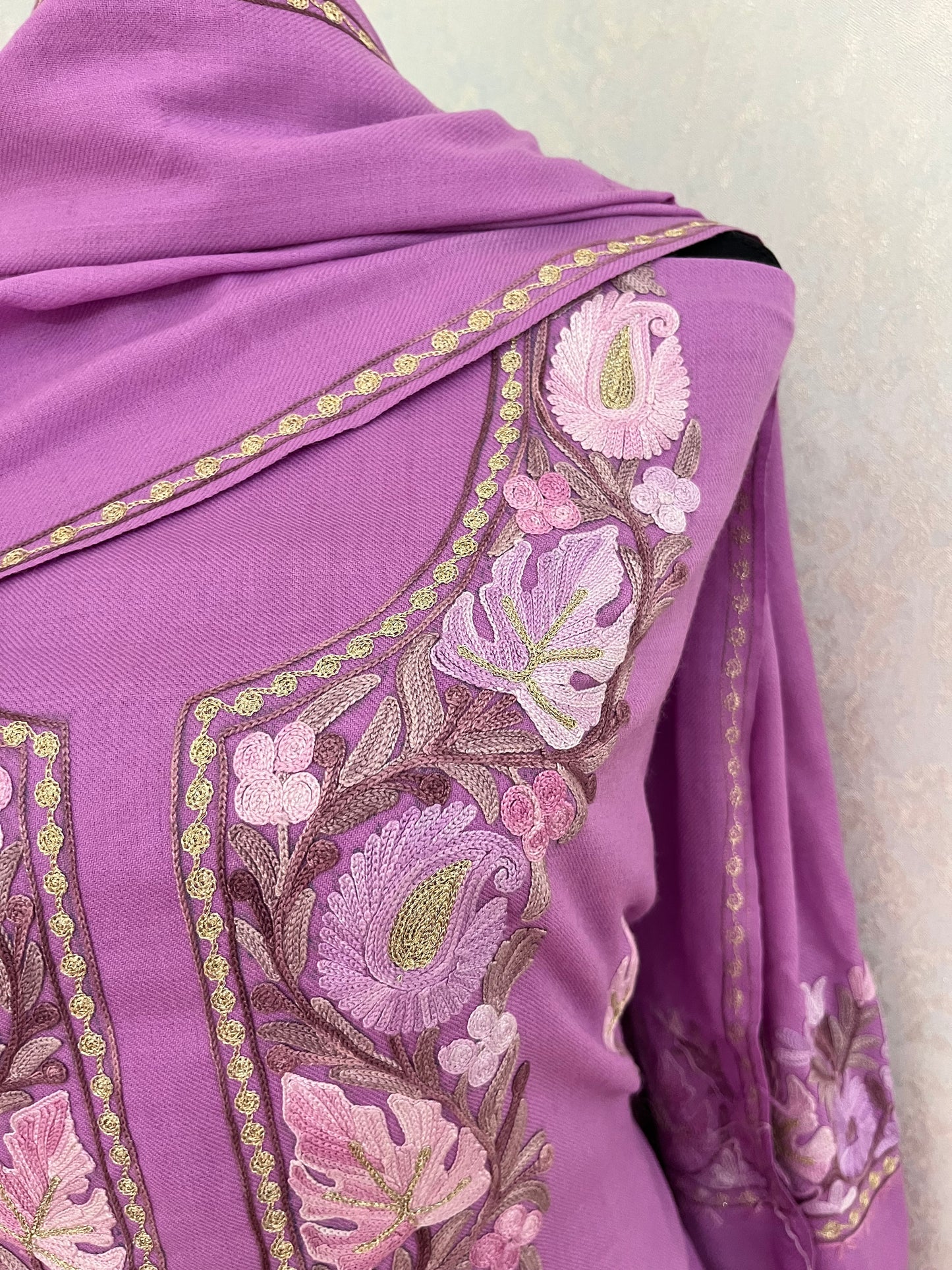 Lavender Fine Wool Kashmiri Suit