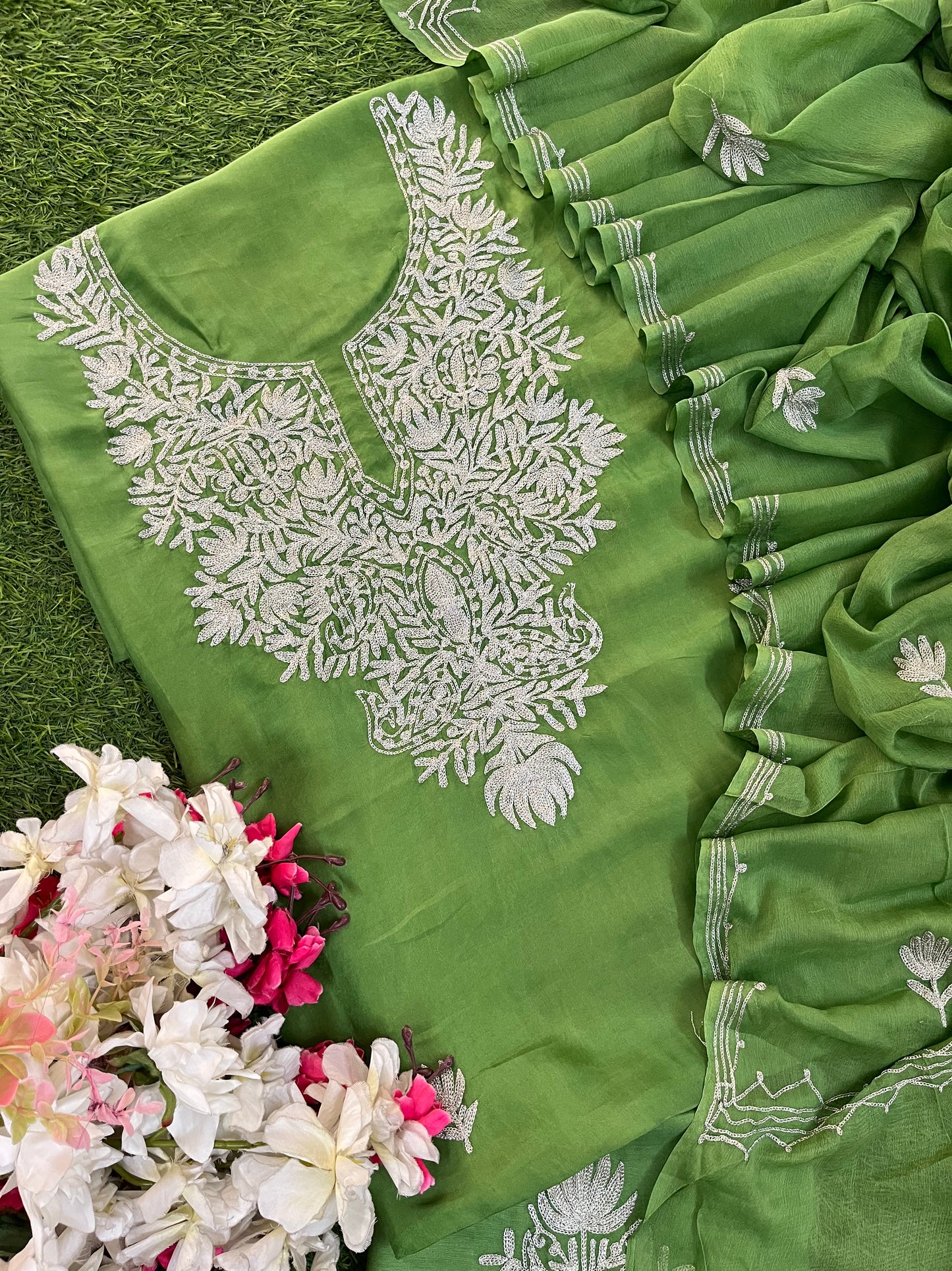 Lawn Green Silk Tilla Kashmiri Suit