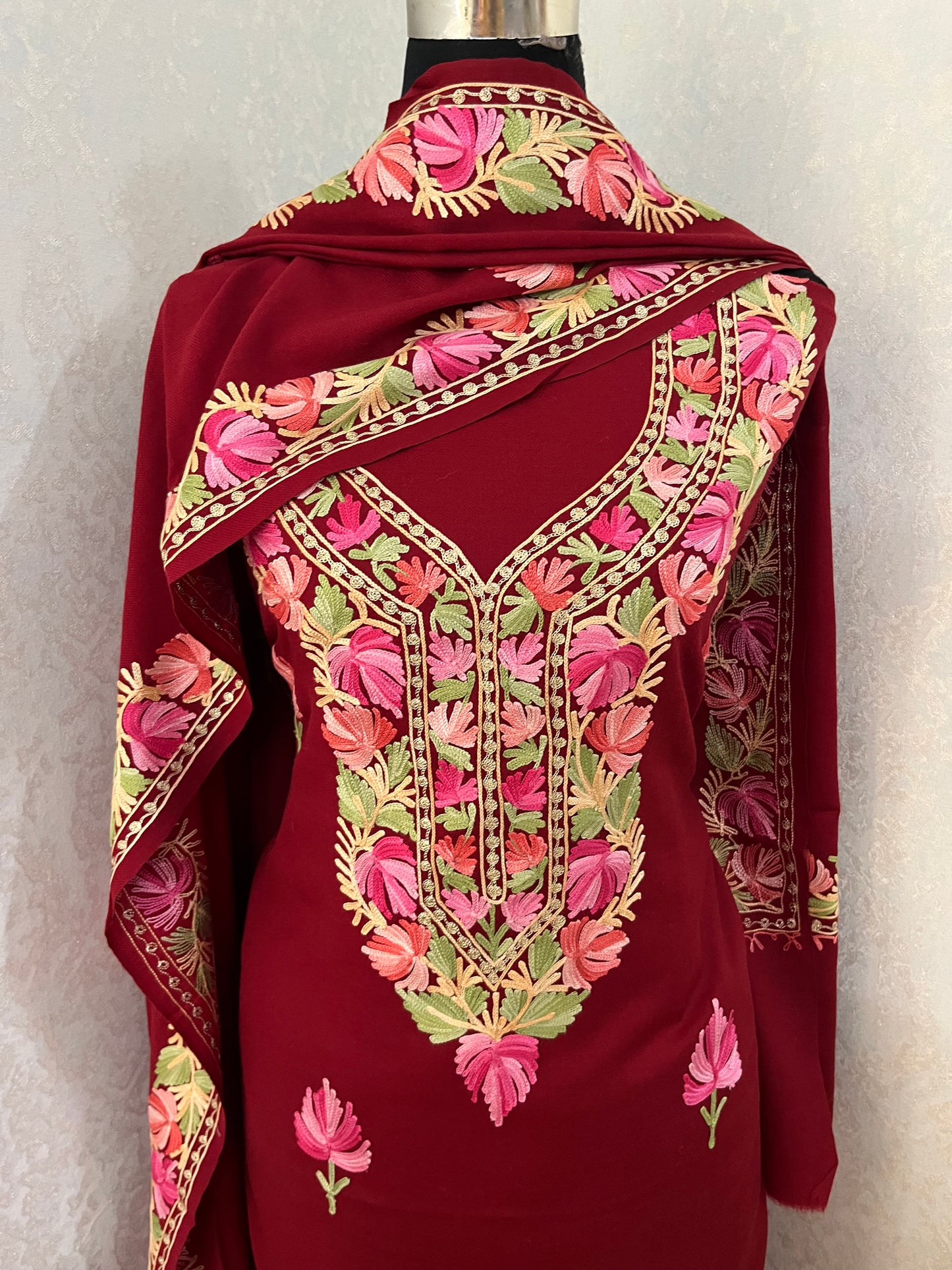 Maroon Pure Wool Aari Embroidered 3pc Suit Stole