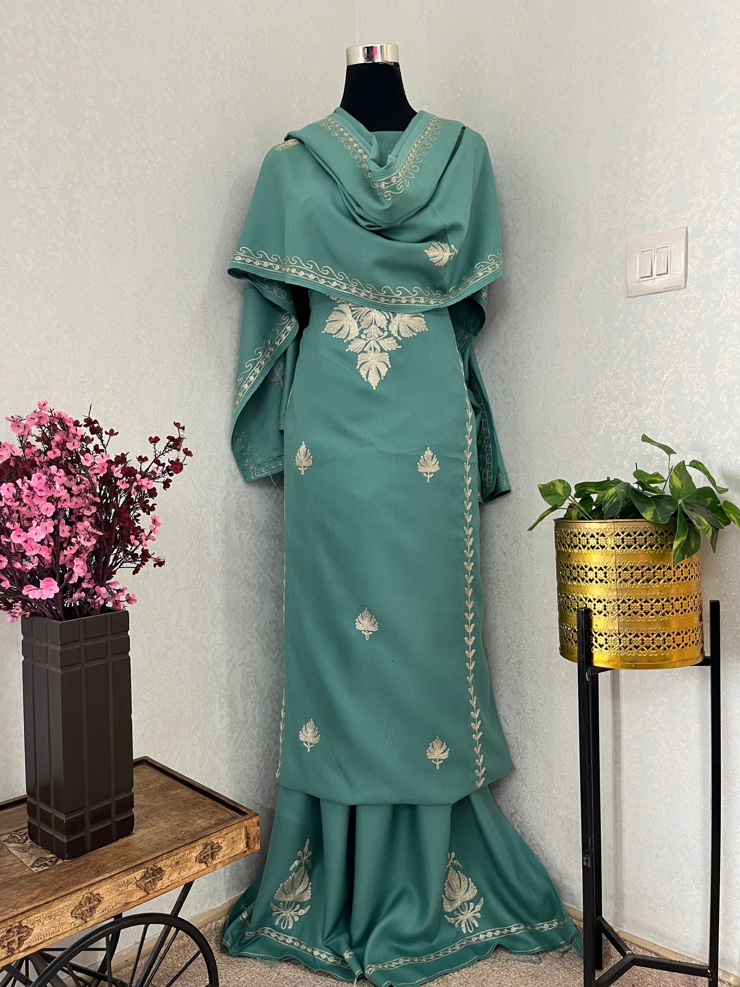 Soft Green Tilla Embroidered 3pc Suit Stole