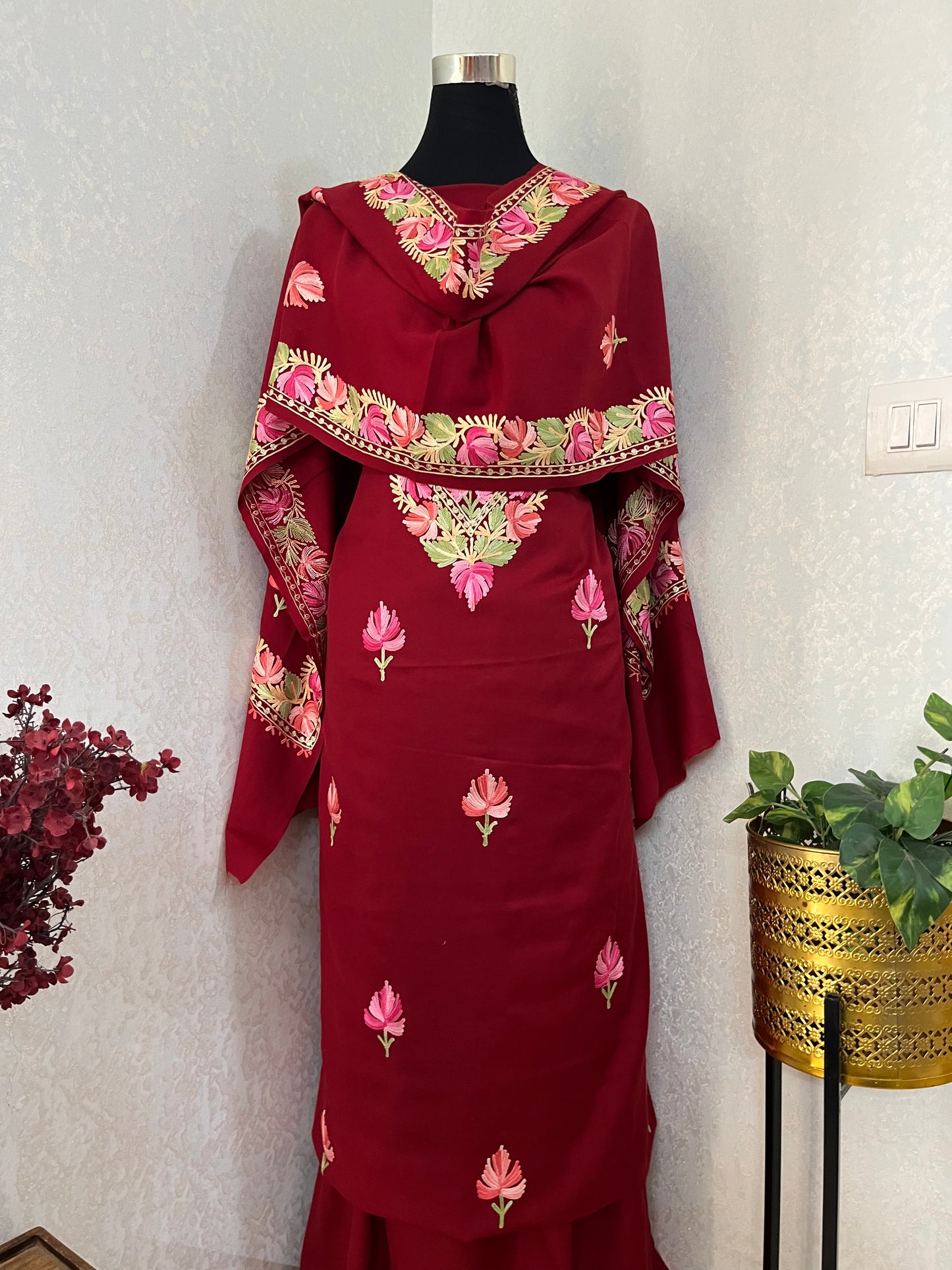 Maroon Pure Wool Aari Embroidered 3pc Suit Stole