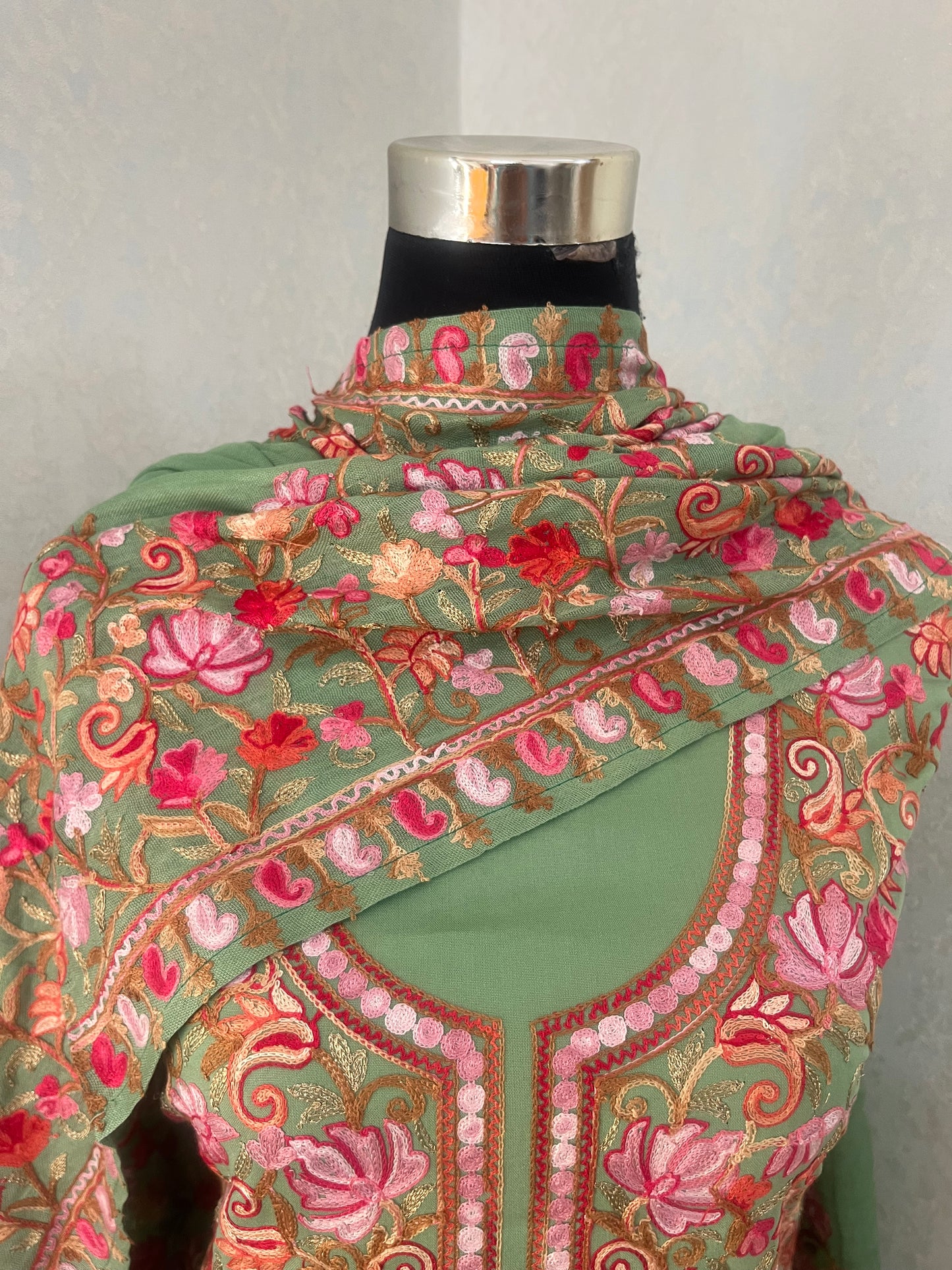 Pastel Green Cotton Kashmiri Suit