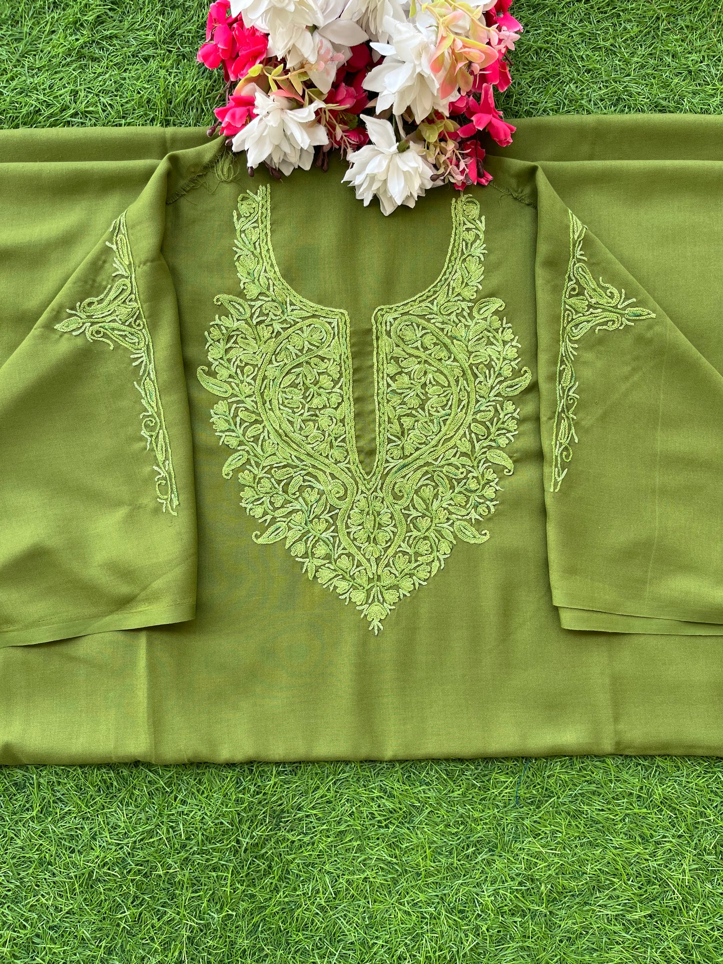 Heena Green Cotton Two Piece Suit (Hand Embroidered)