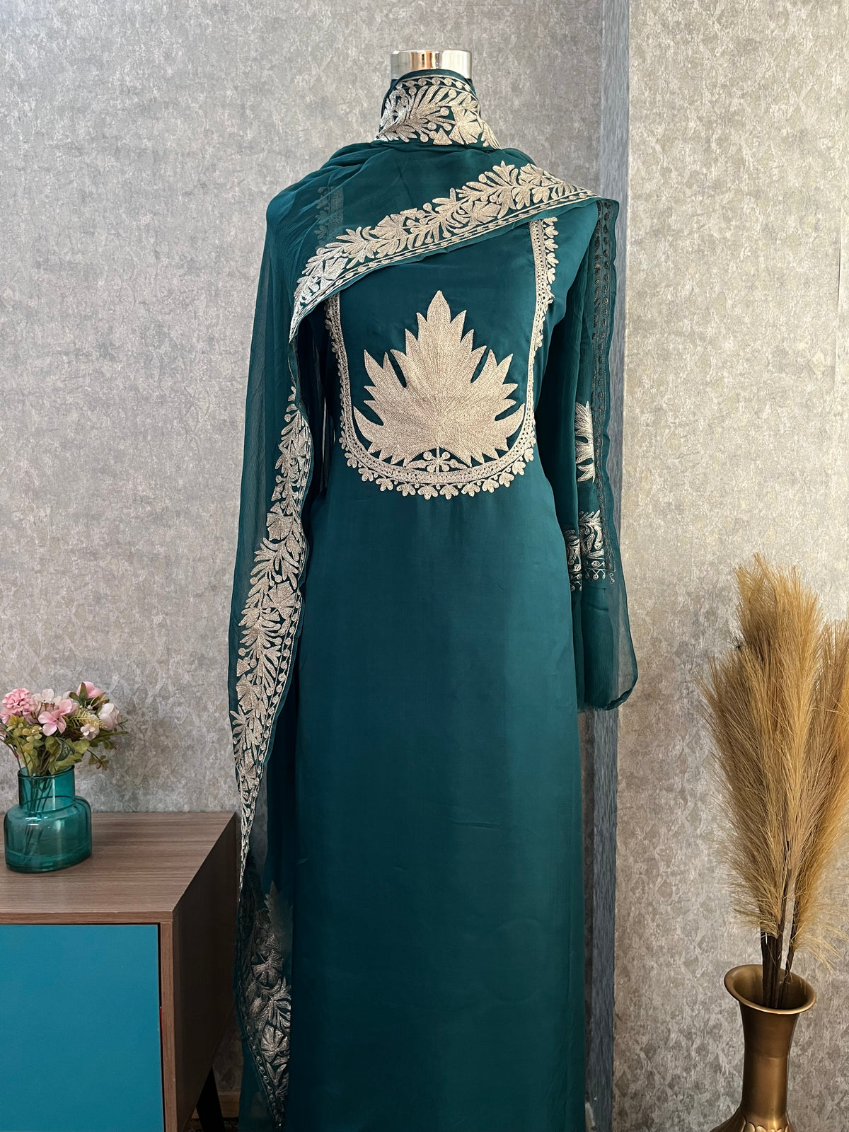 Green Sanam’ Tilla Kashmiri Silk Suit