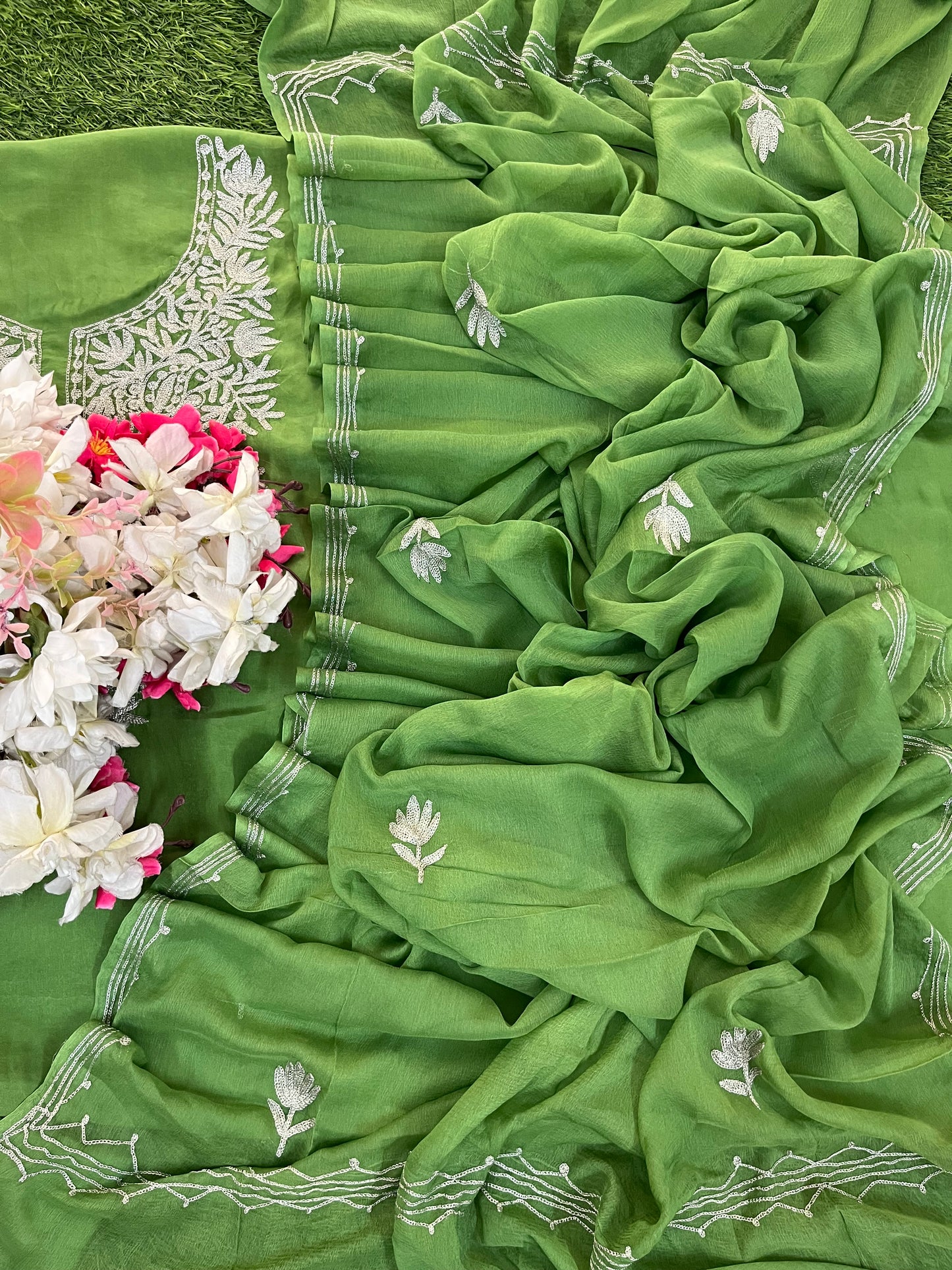 Lawn Green Silk Tilla Kashmiri Suit