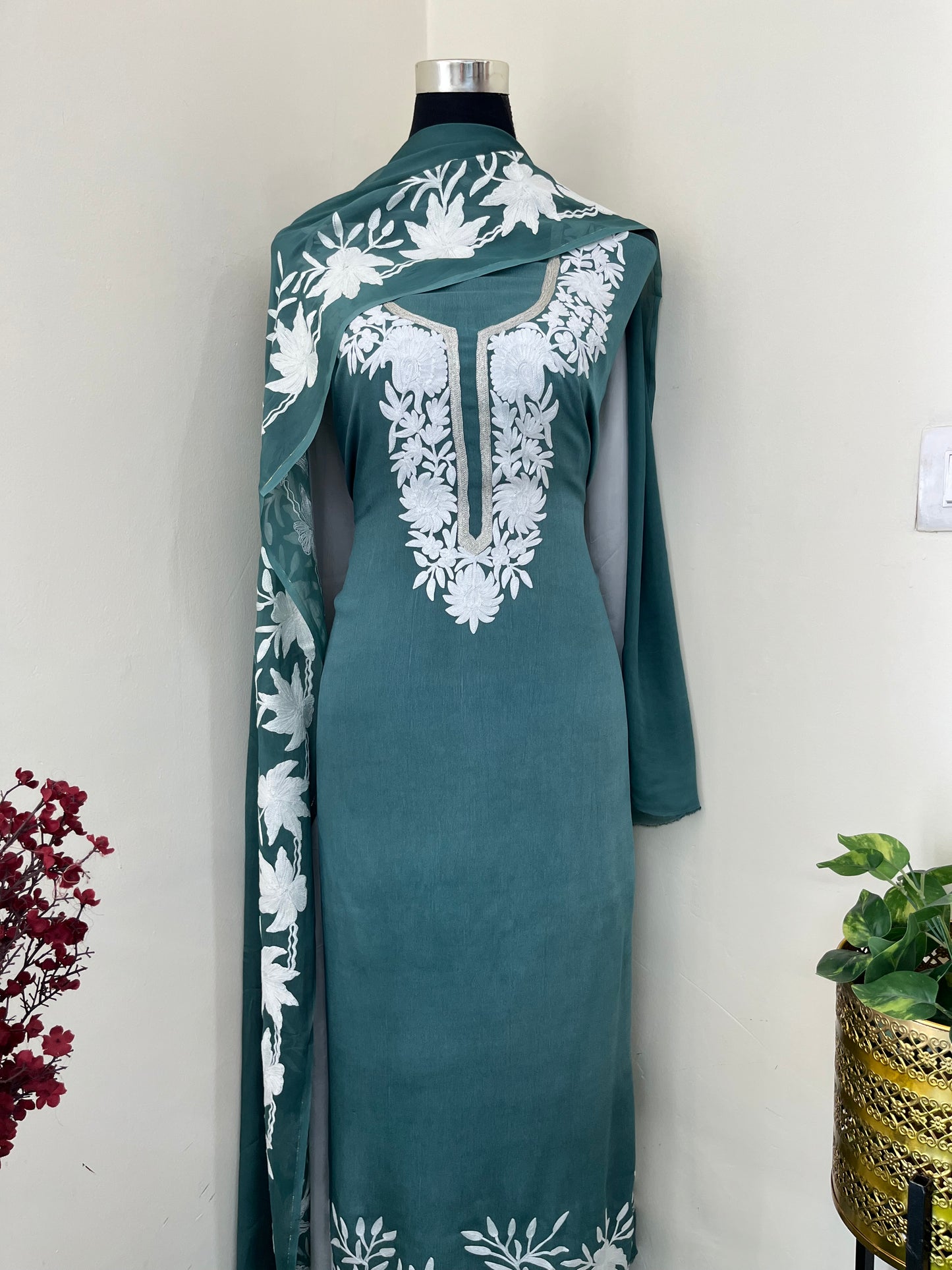Chinon 3 Pc Aari Embroidered Suit