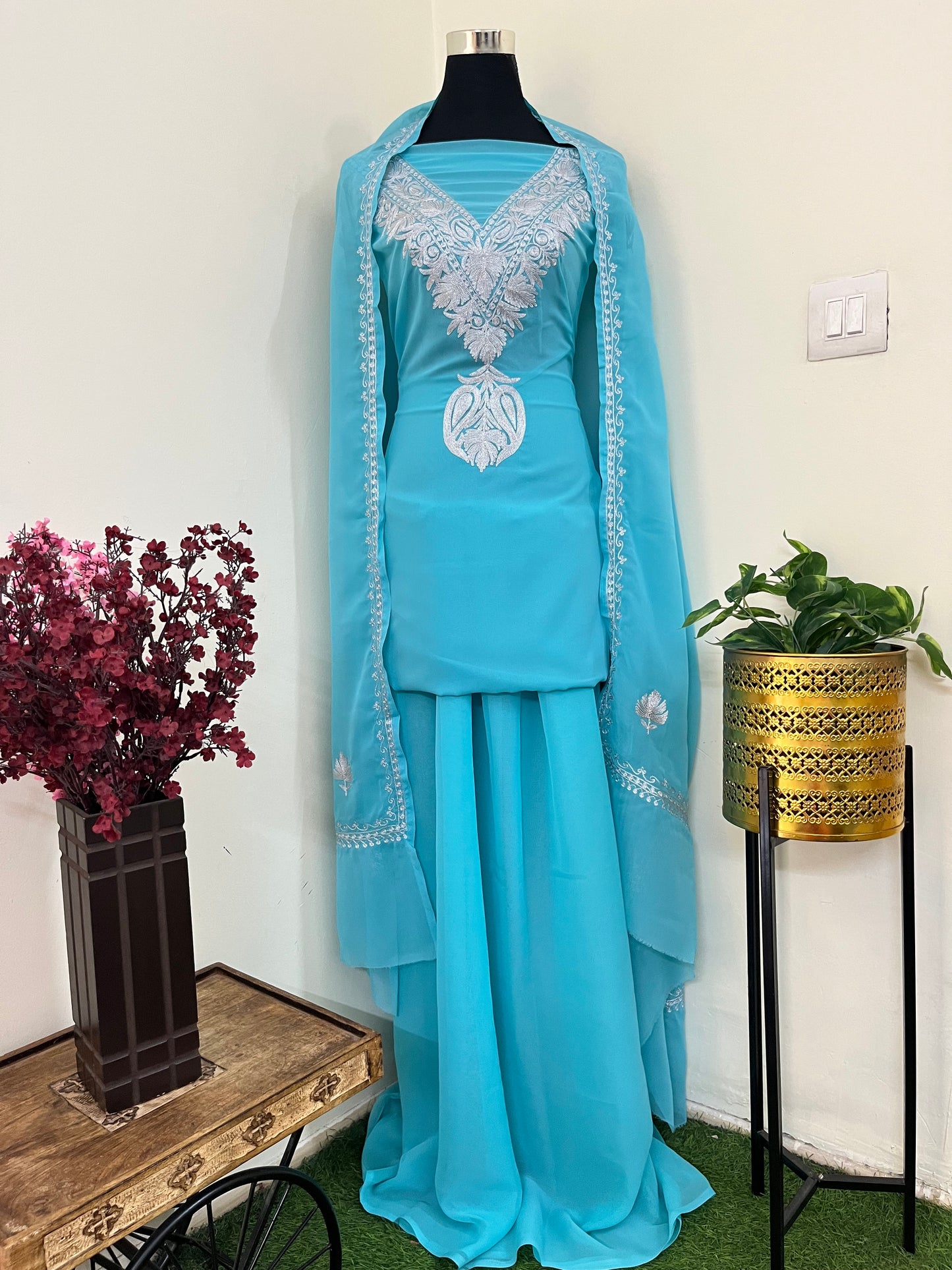 Sky blue Georgette 3pc Kashmiri Tilla Suit