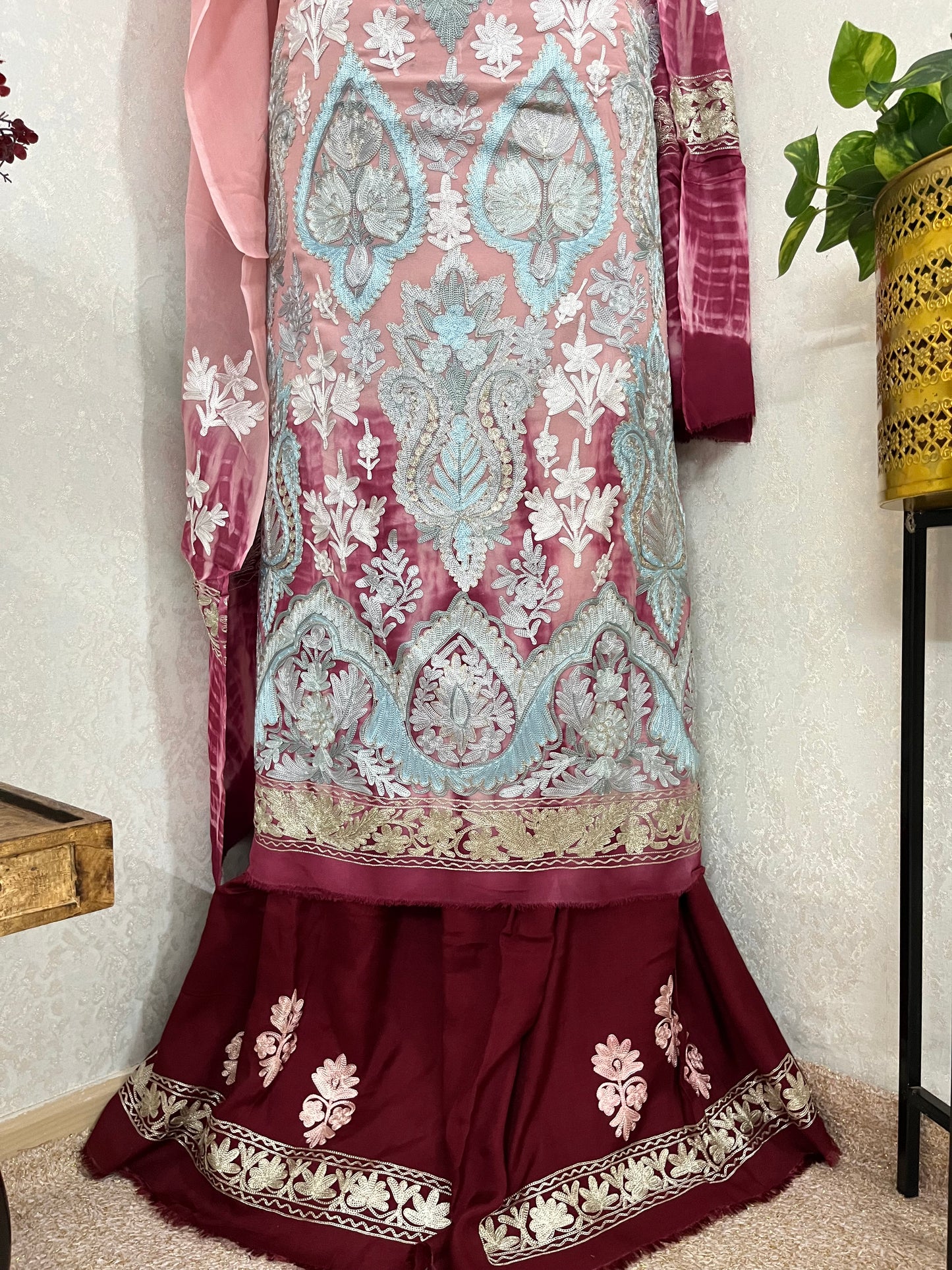 Soft Pink Pure Georgette 3 Pc Aari Embroidered Suit