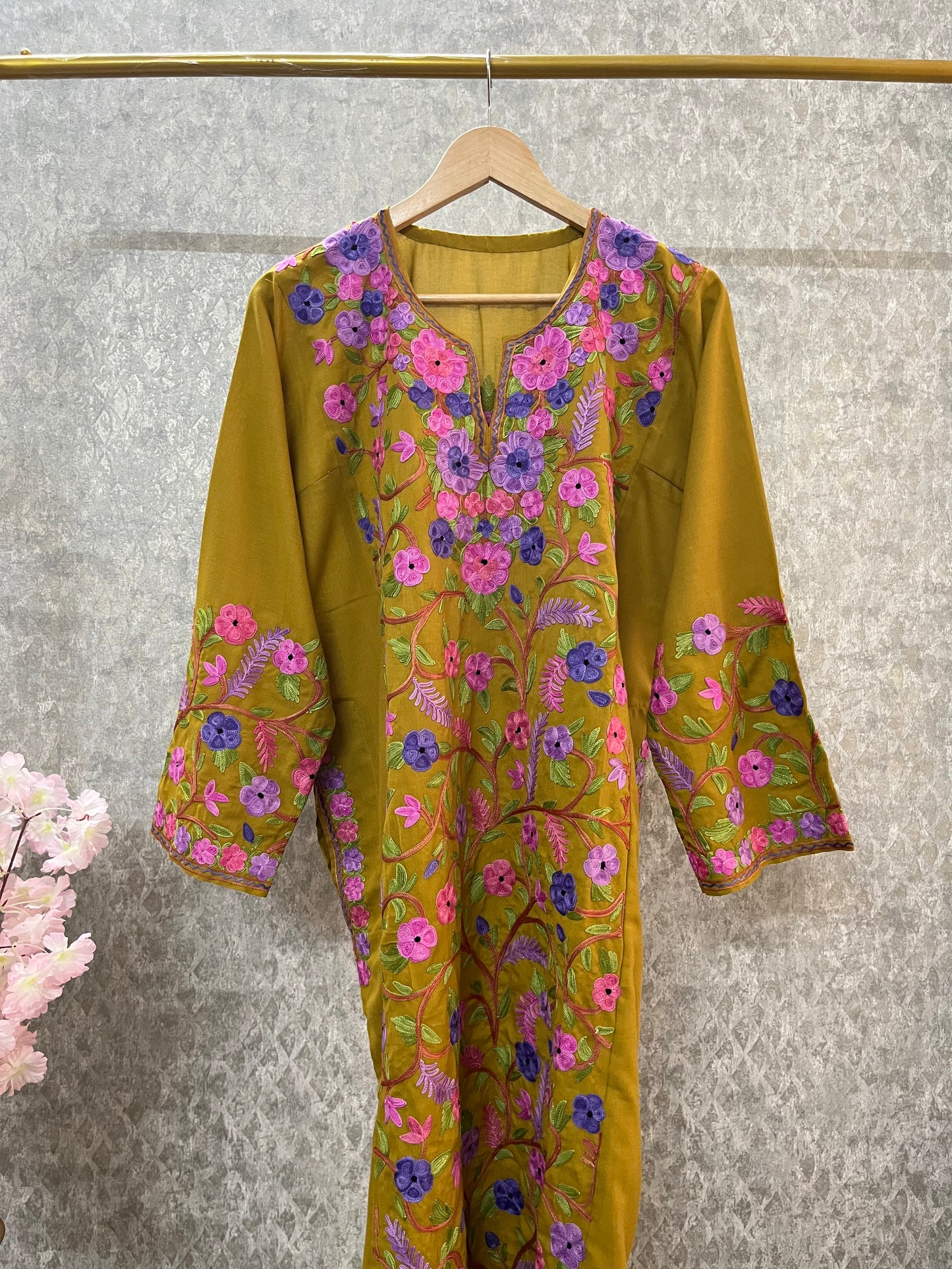 Heena Green Cotton Aari Work Pheran