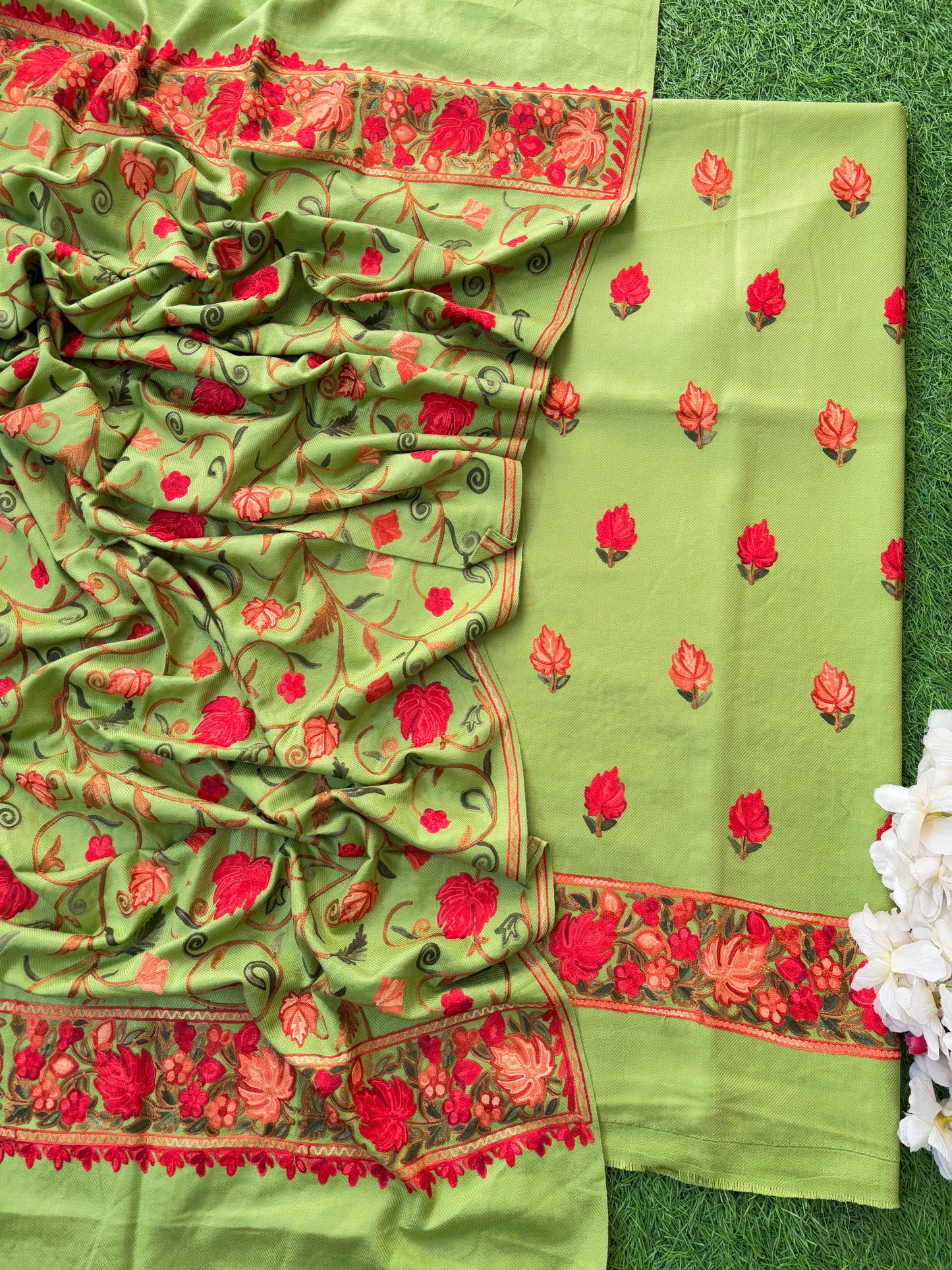 Pista Green Chinar Woollen Aari Embroidered 3pc Suit Stole