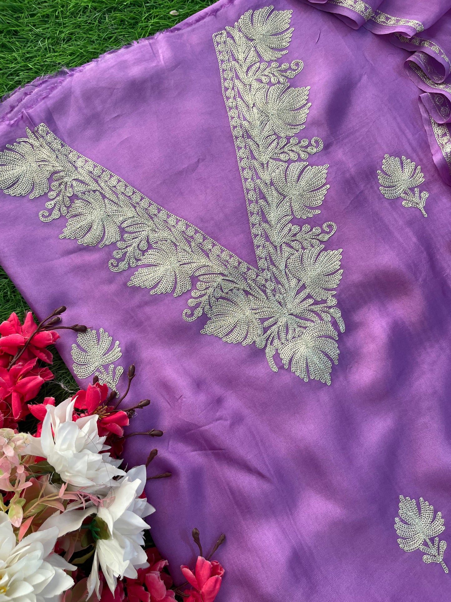 Lavender Silk Tilla Kashmiri Suit