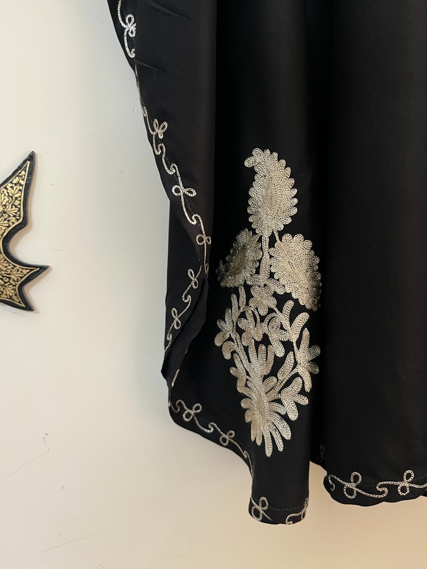Black Rayon Cotton Kashmiri Tilla Kaftan