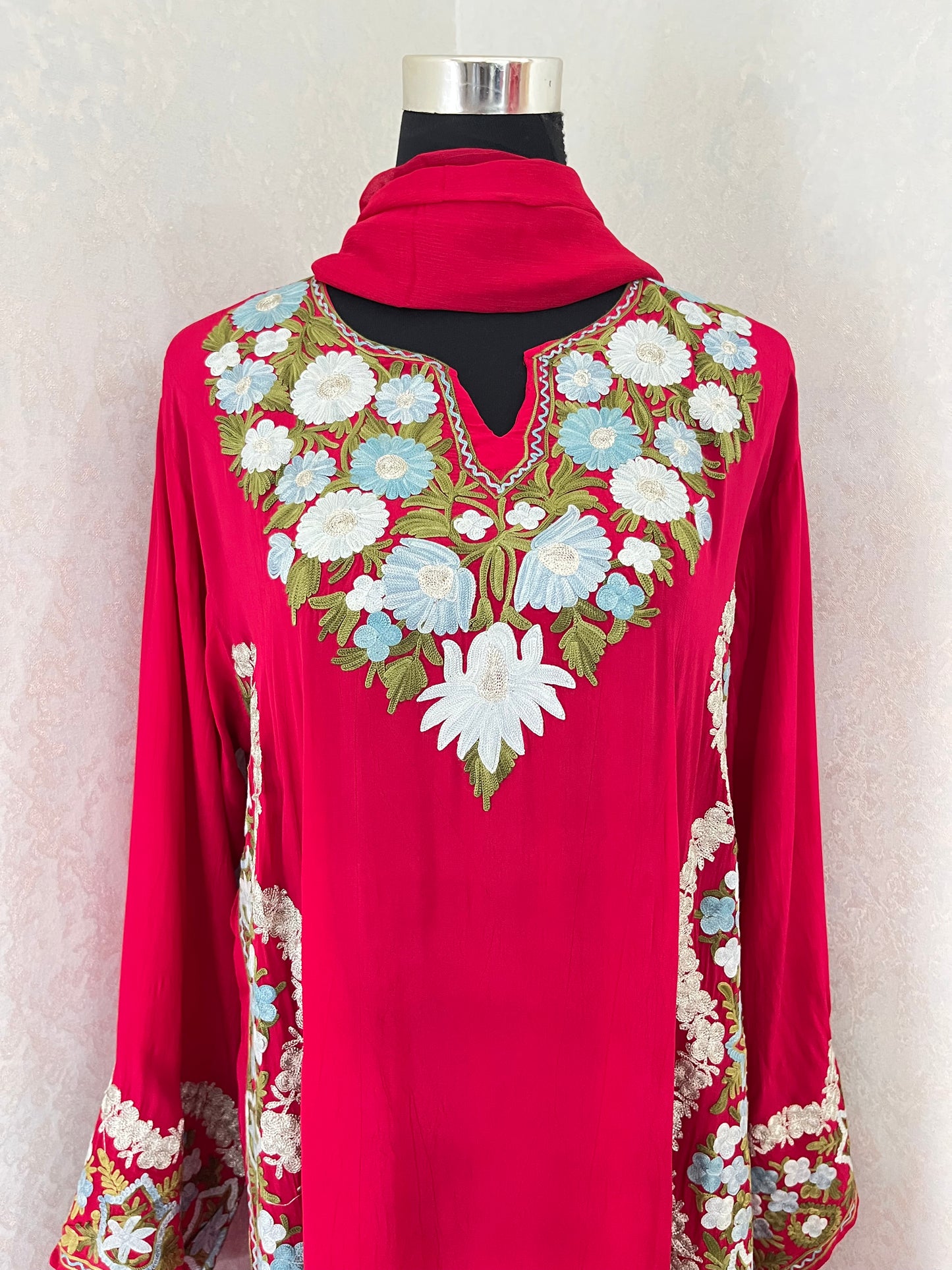Hot Pink Stitched Crape Suit Set with dupatta (42)