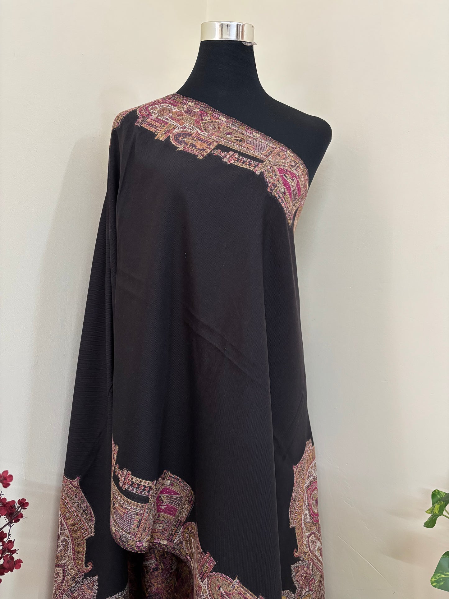 Kani Fine Semi Pashmina stole