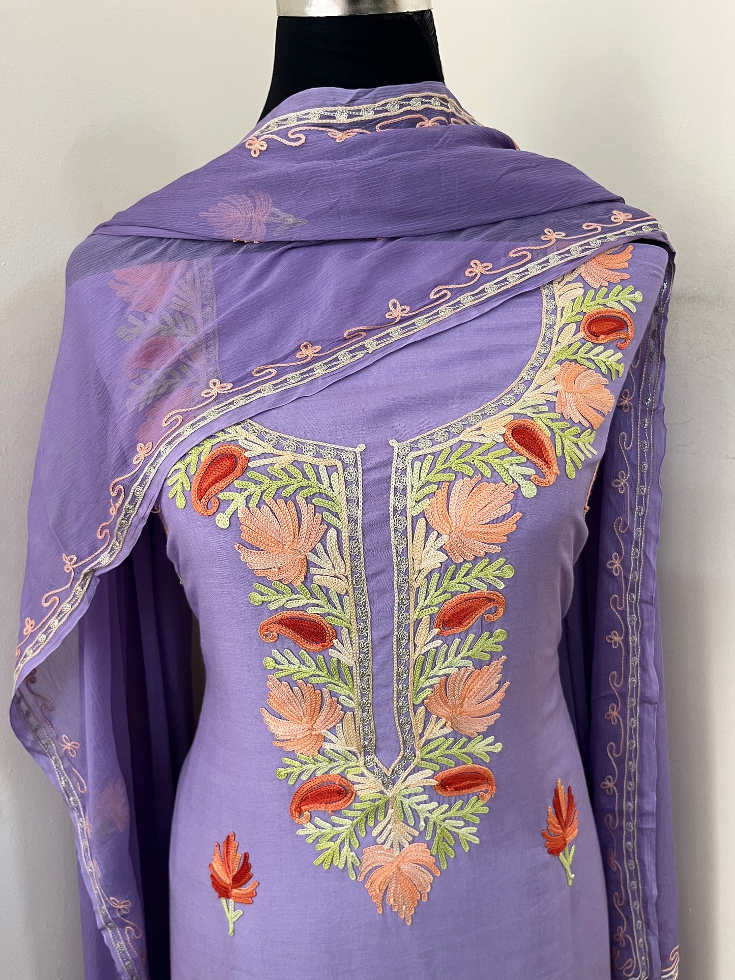 Lavender Muslin Cotton Jaal Sleeves Kashmiri 3pc Suit