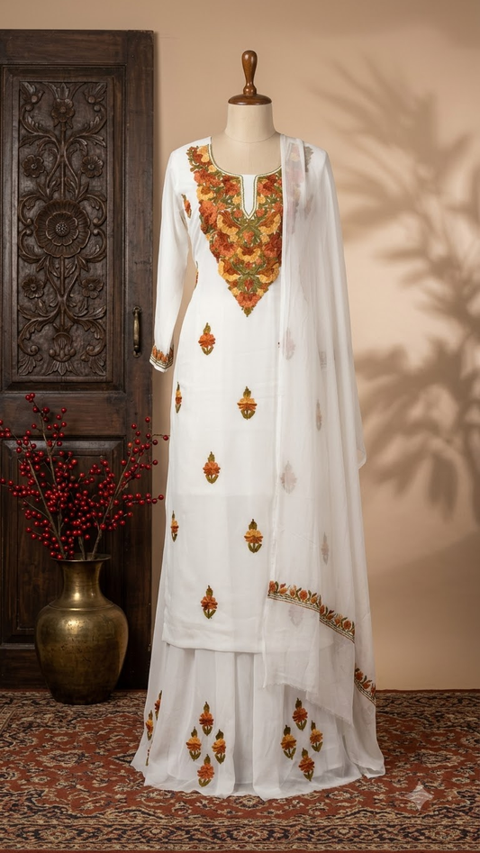 Off White Georgette 3 Pc Kashmiri Suit
