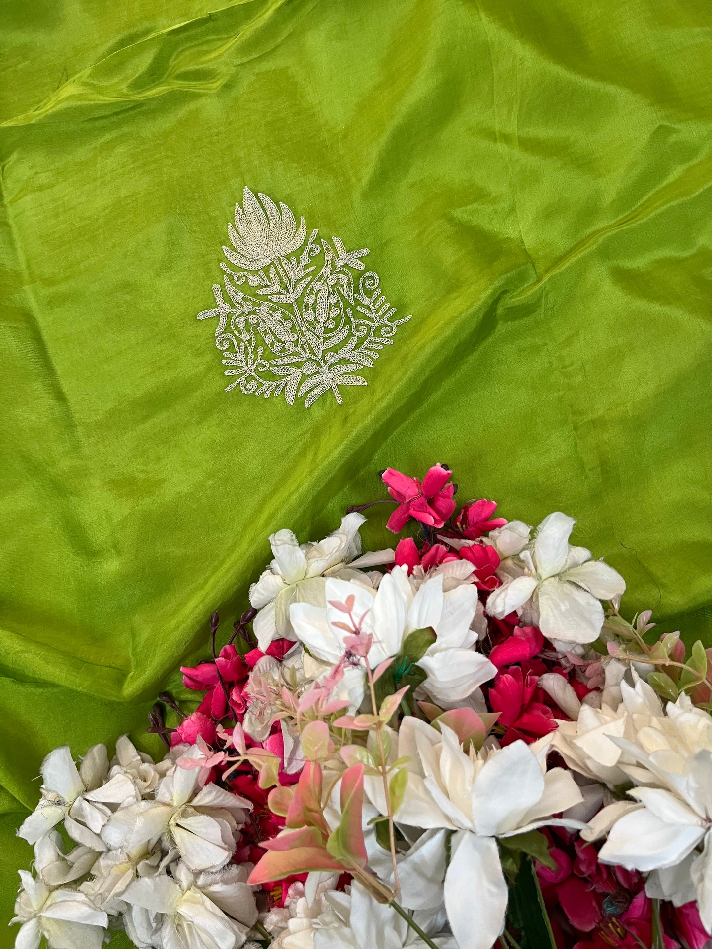 Lawn Green Silk Tilla Kashmiri Suit