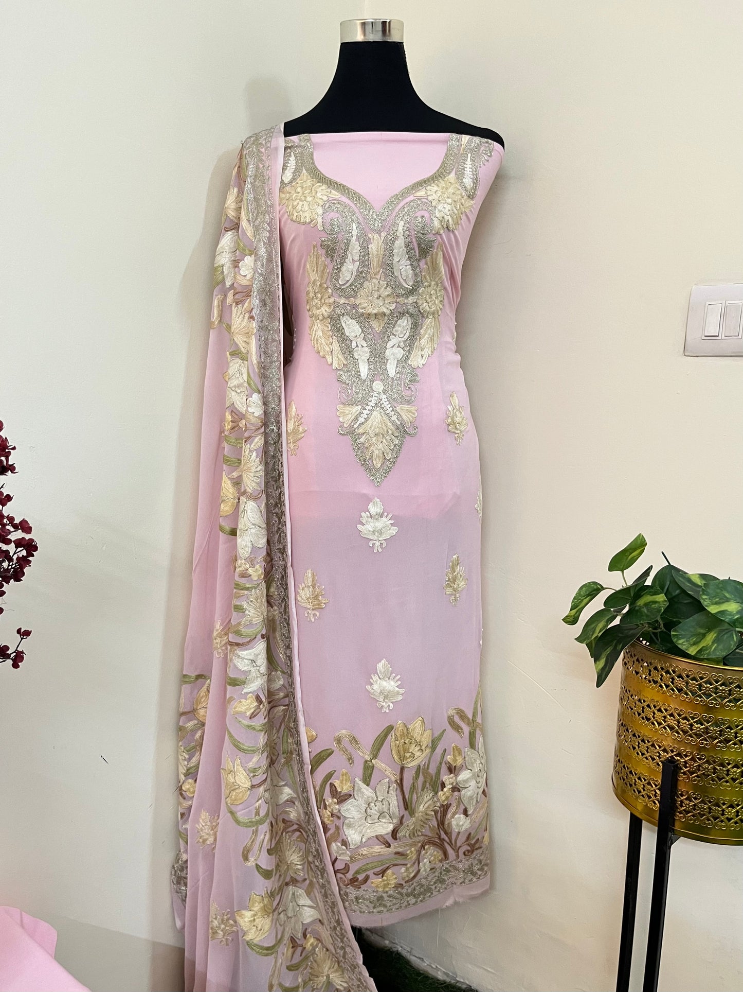 Georgette 3 Pc Aari Embroidered Suit