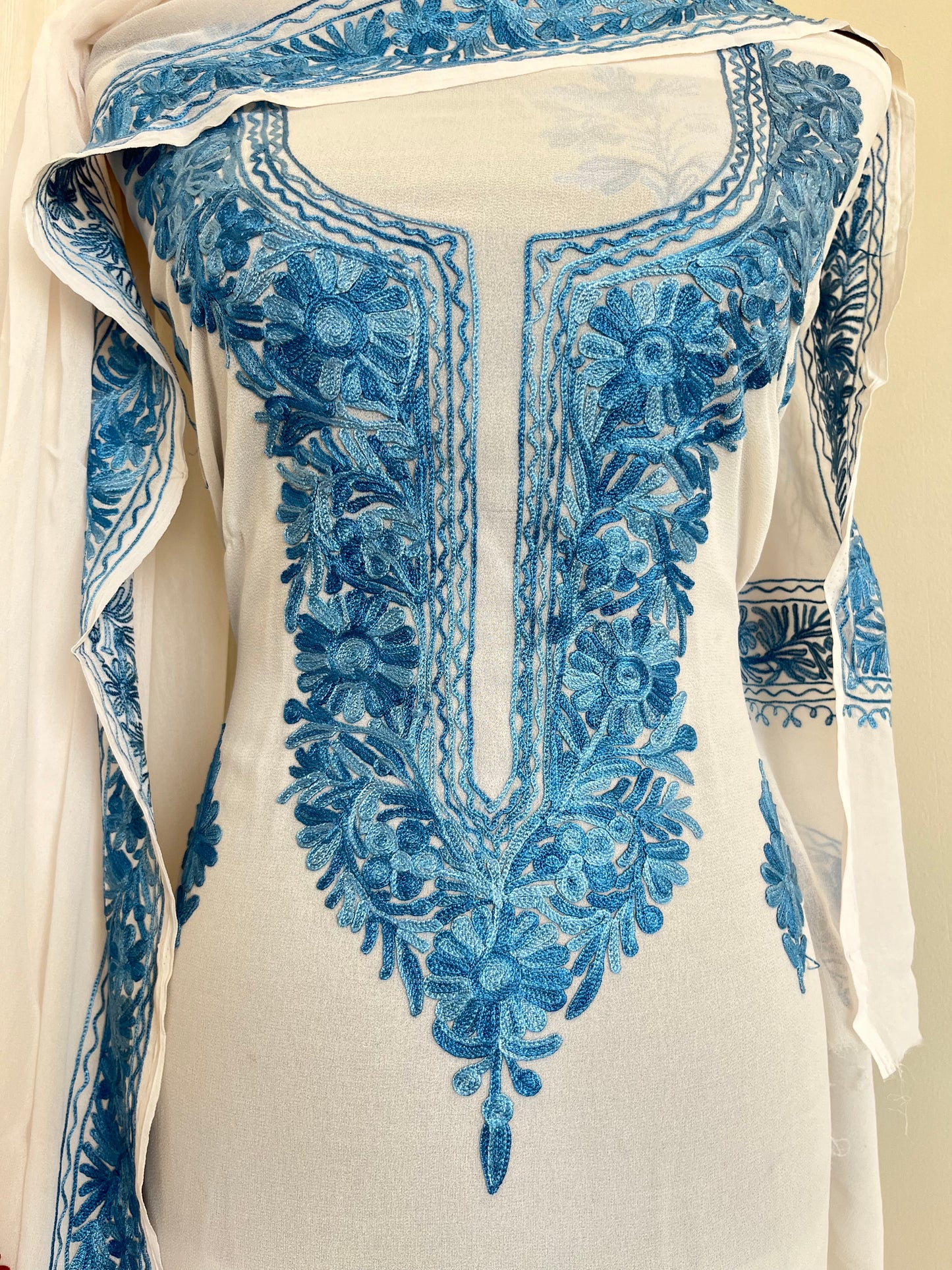 Georgette Off-White-Blue 3 Pc Aari Embroidered Suit Set