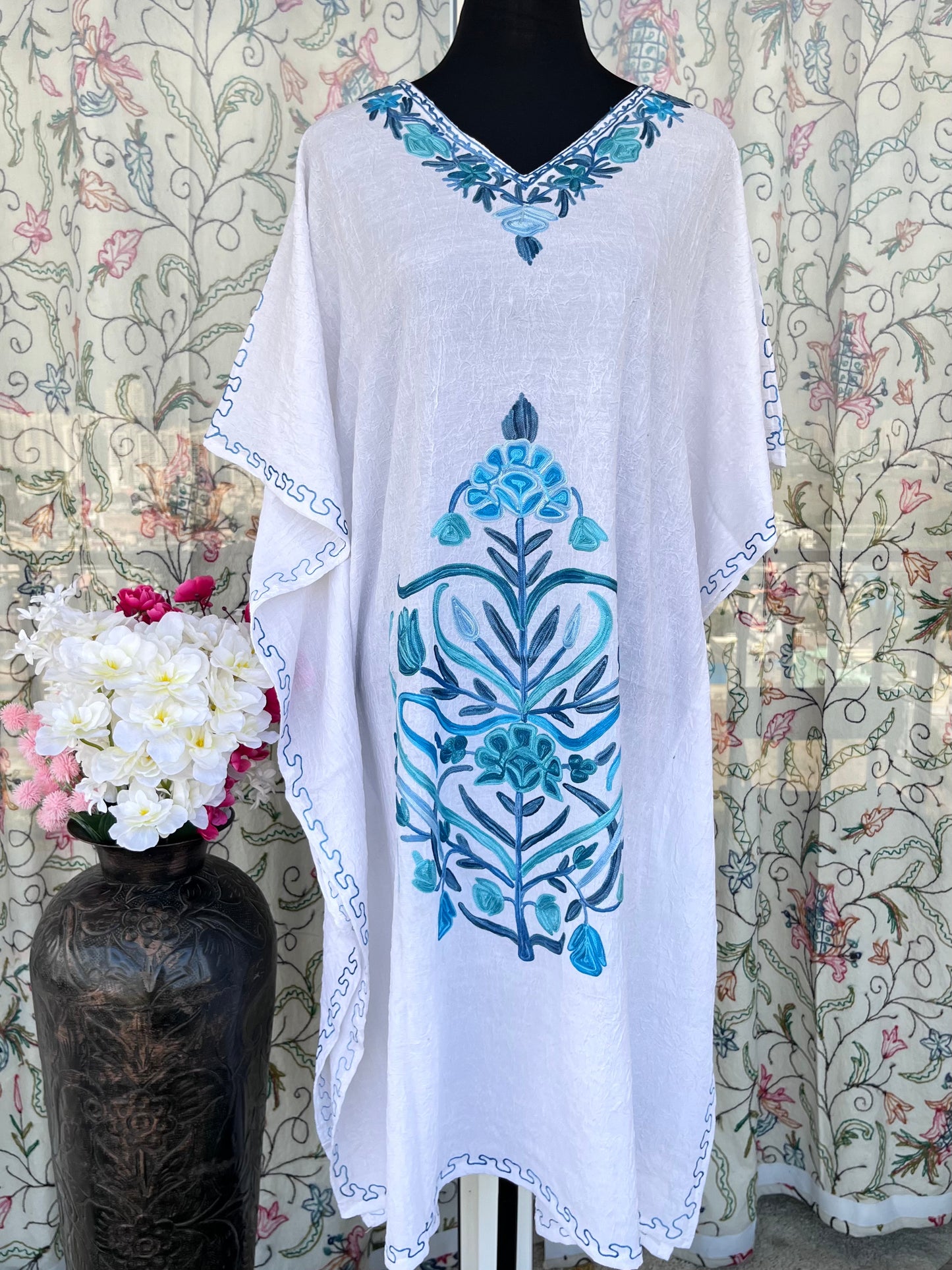 Crush Cotton White Aari embroidered Kaftan