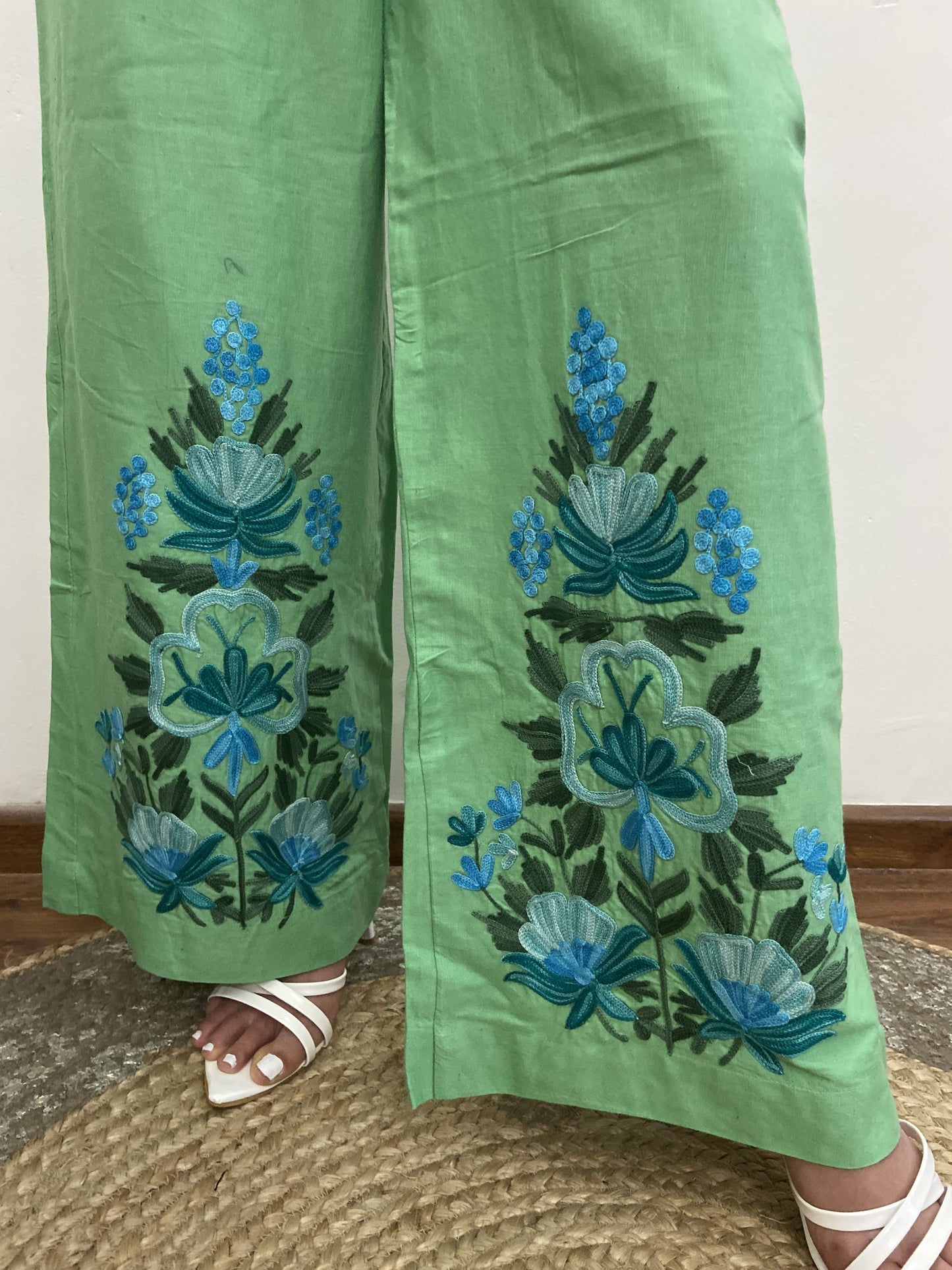 Women Green Solid Cropped Wide Leg Aari Embroidered Palazzos ‘S’