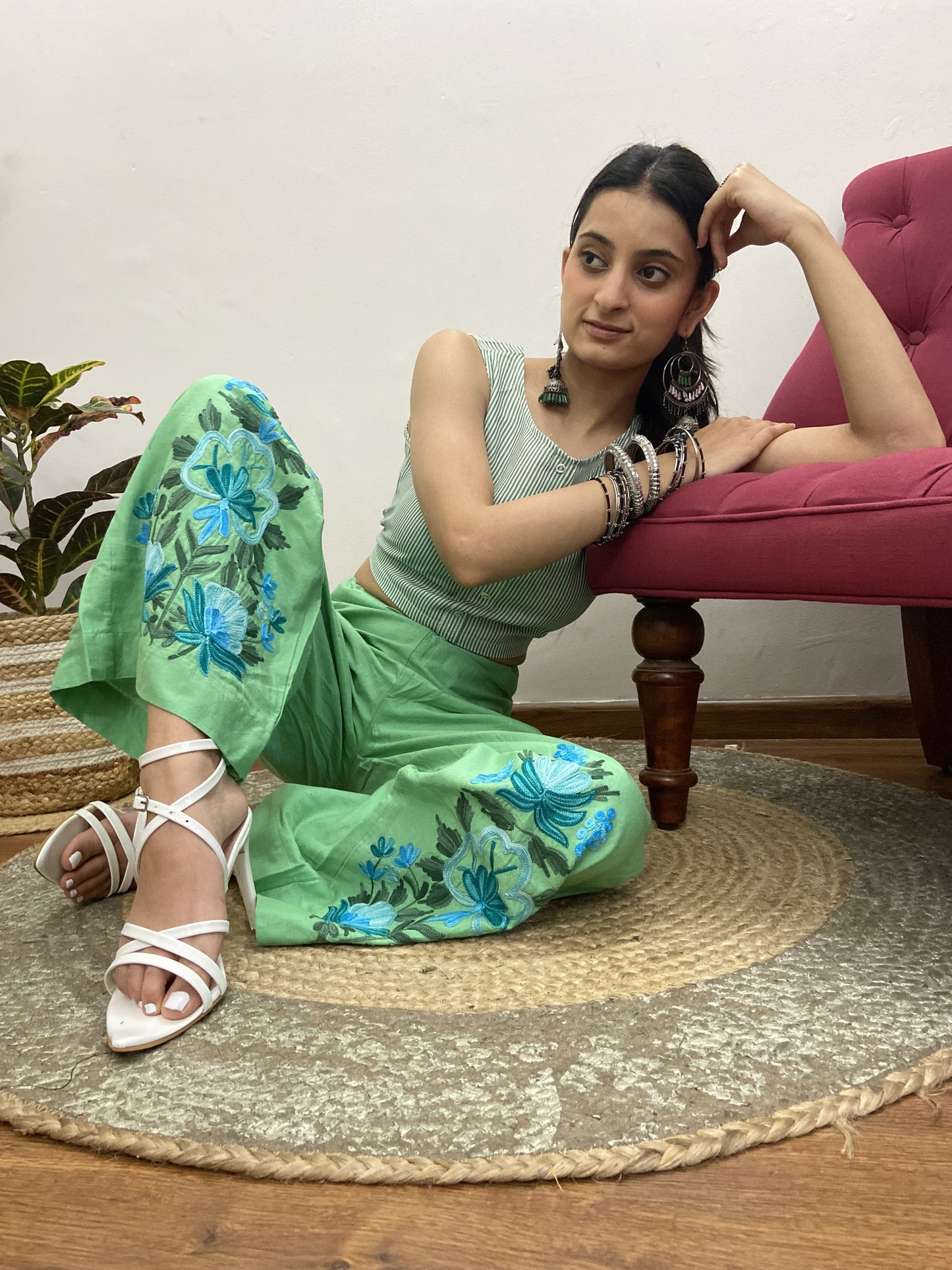 Women Green Solid Cropped Wide Leg Aari Embroidered Palazzos ‘S’