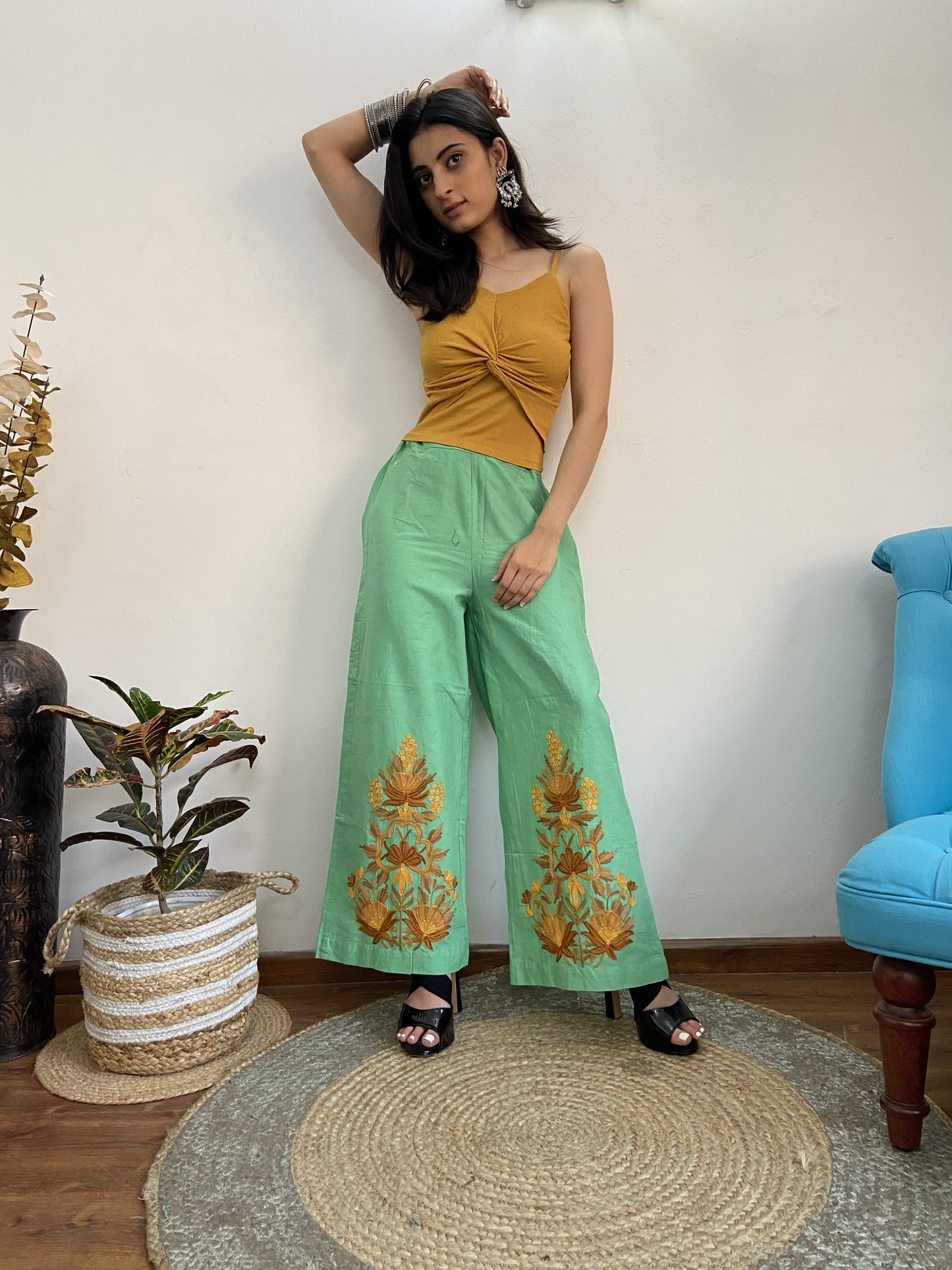 Women Green Solid Cropped Wide Leg Aari Embroidered Palazzos ‘M’