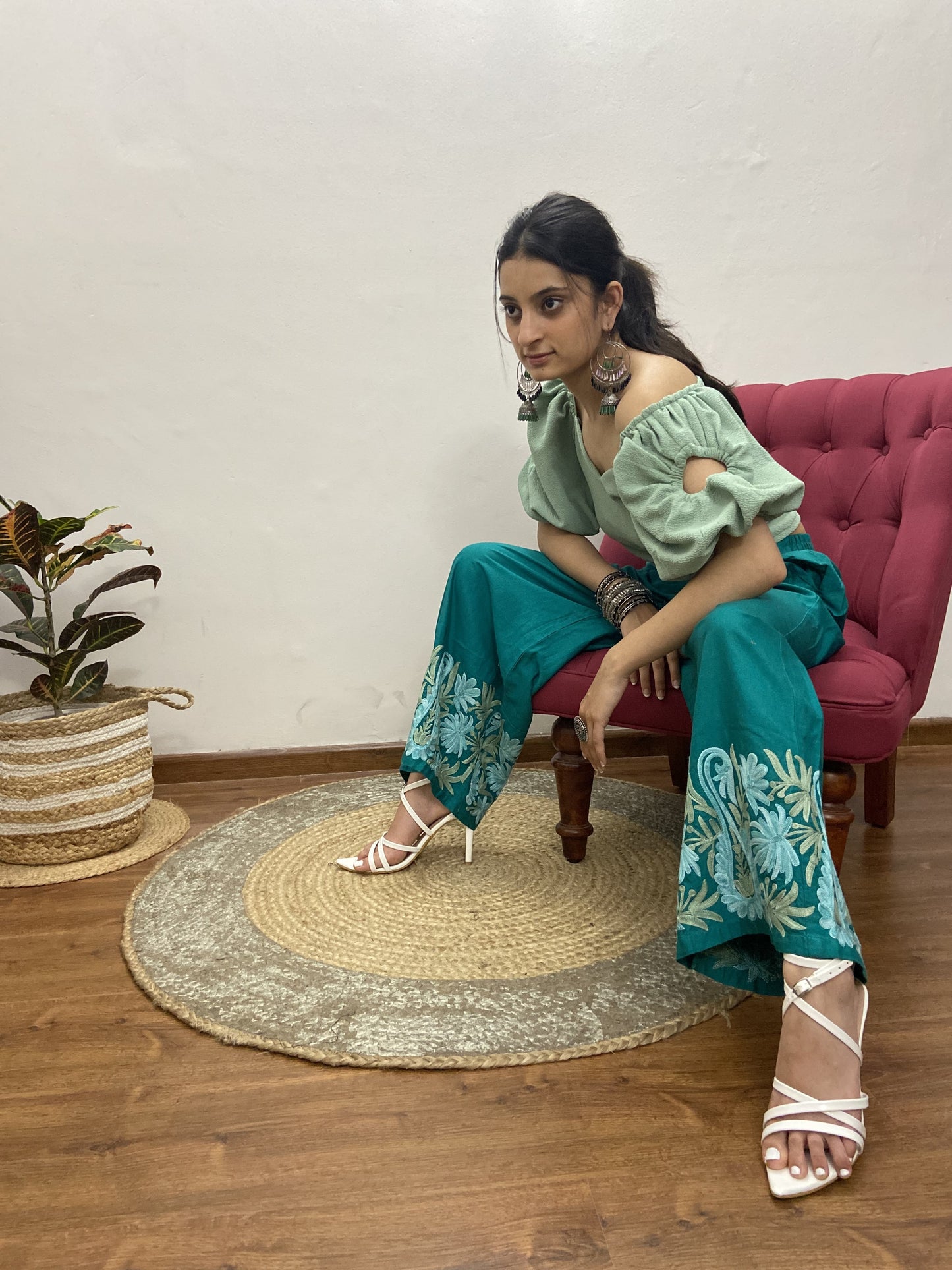 Women Green  Wide Leg Aari Embroidered Palazzos ‘M’