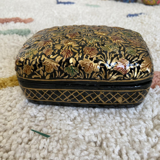 Golden Black Chinar Patti Handmade Paper Mache Box