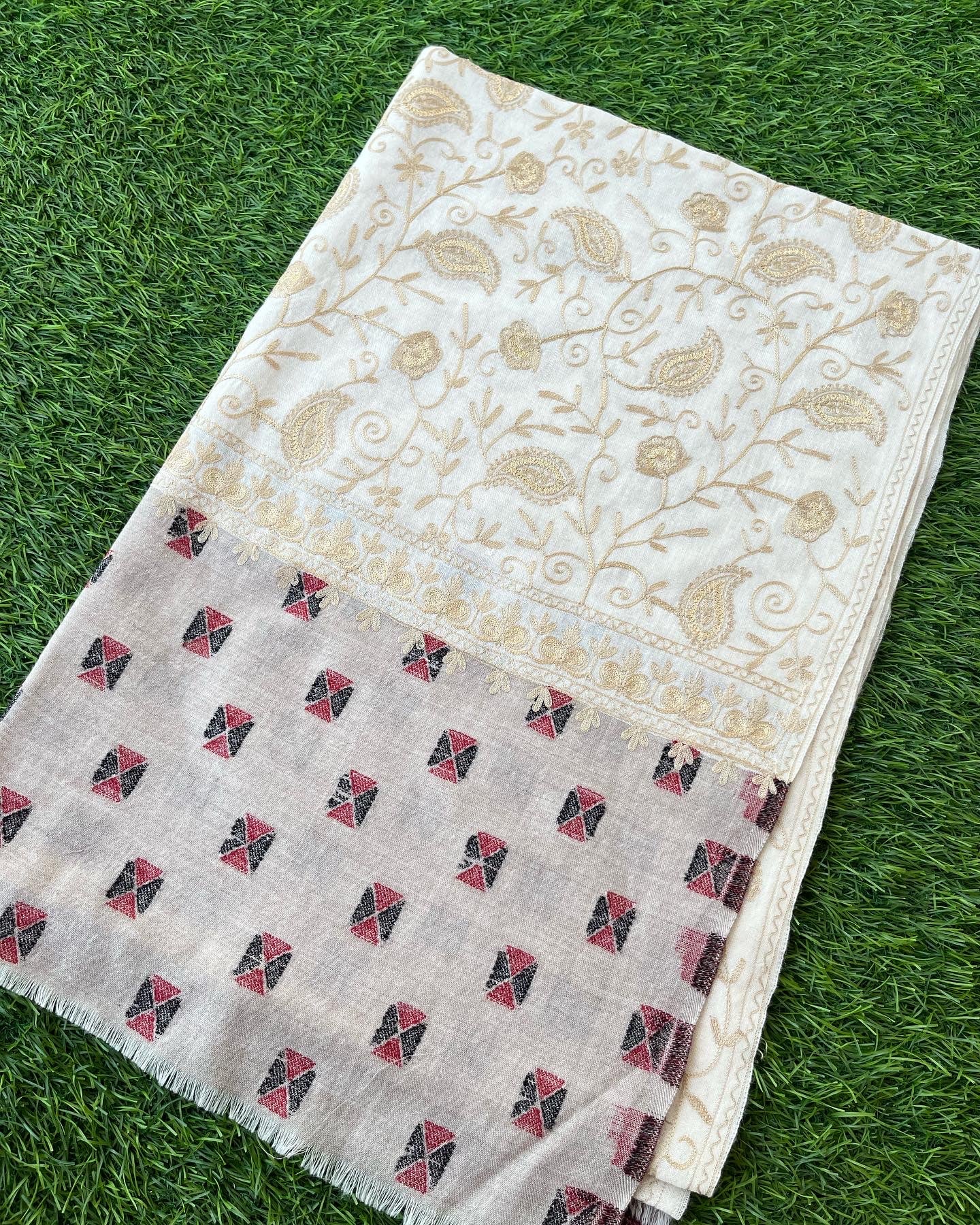 Cream Pure Wool Kashmiri Embroidered stole