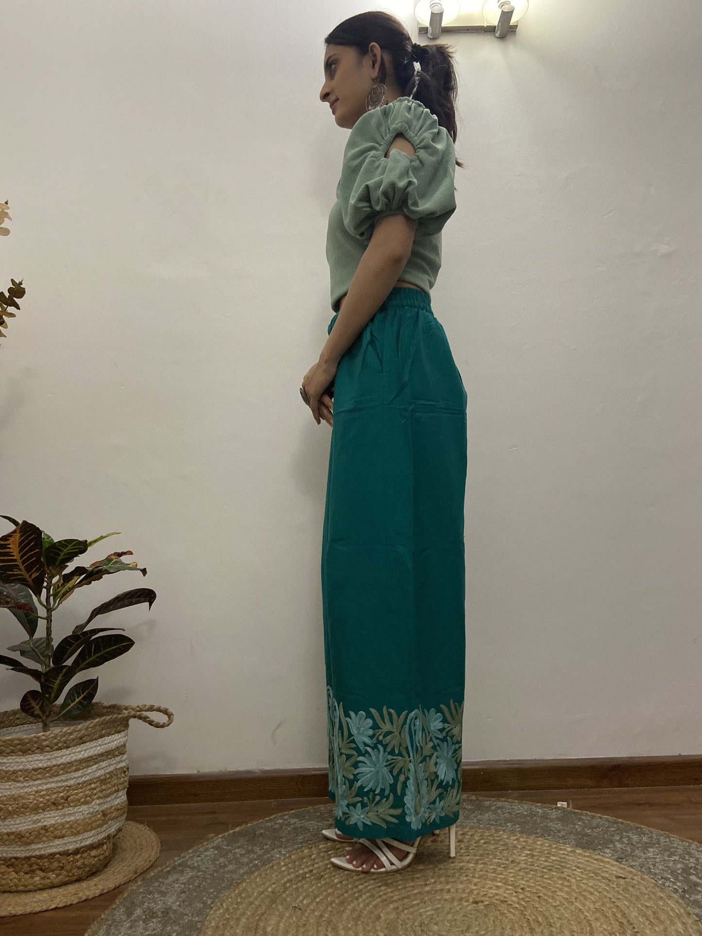 Women Green  Wide Leg Aari Embroidered Palazzos ‘M’